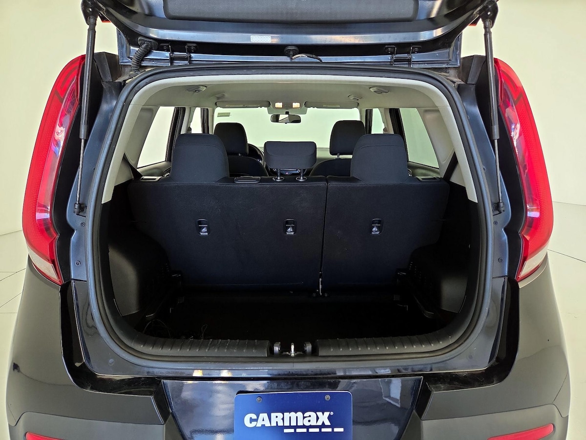 Trunk/Cargo (Seats Up)