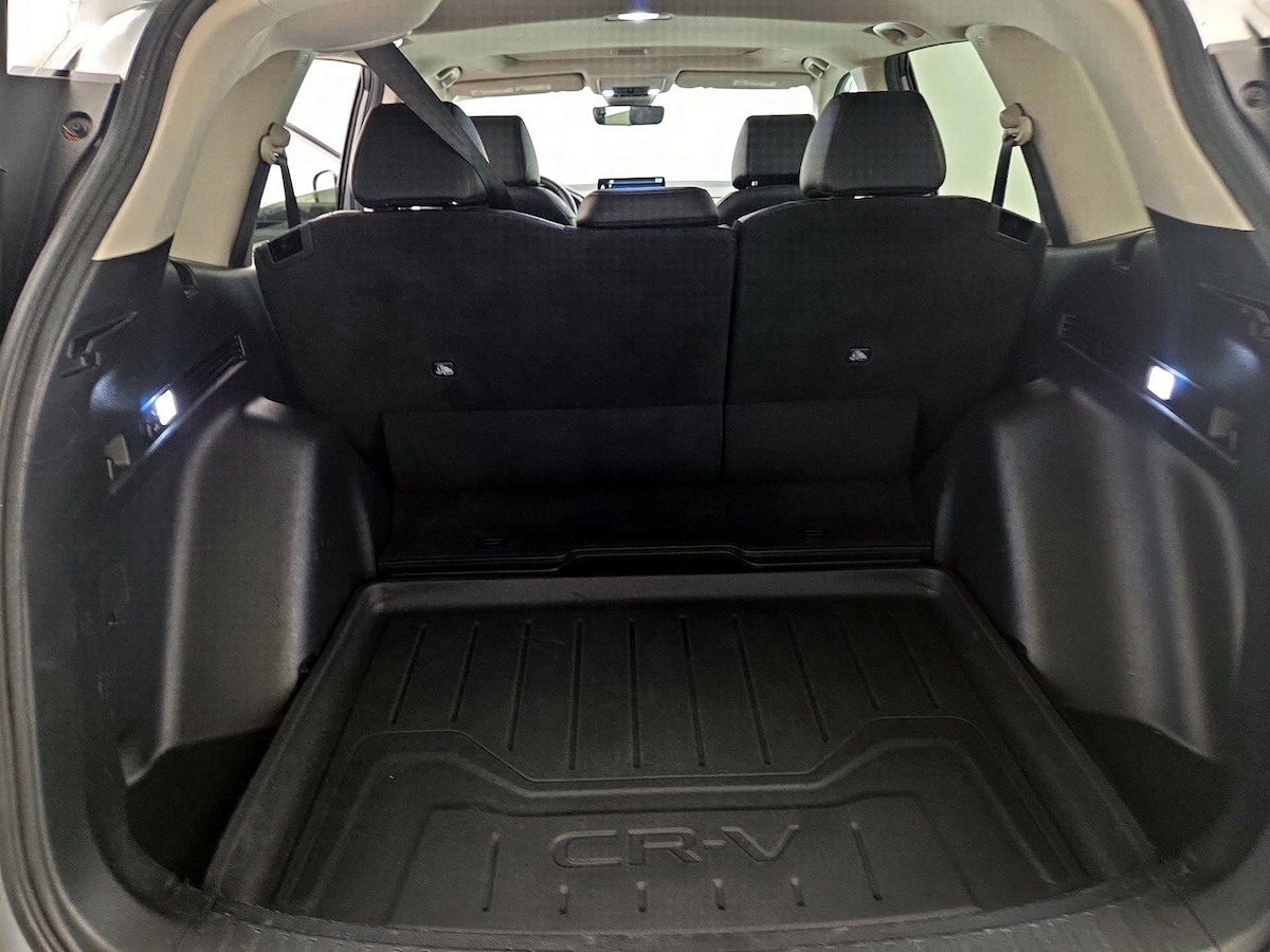 Trunk/Cargo (Seats Up)