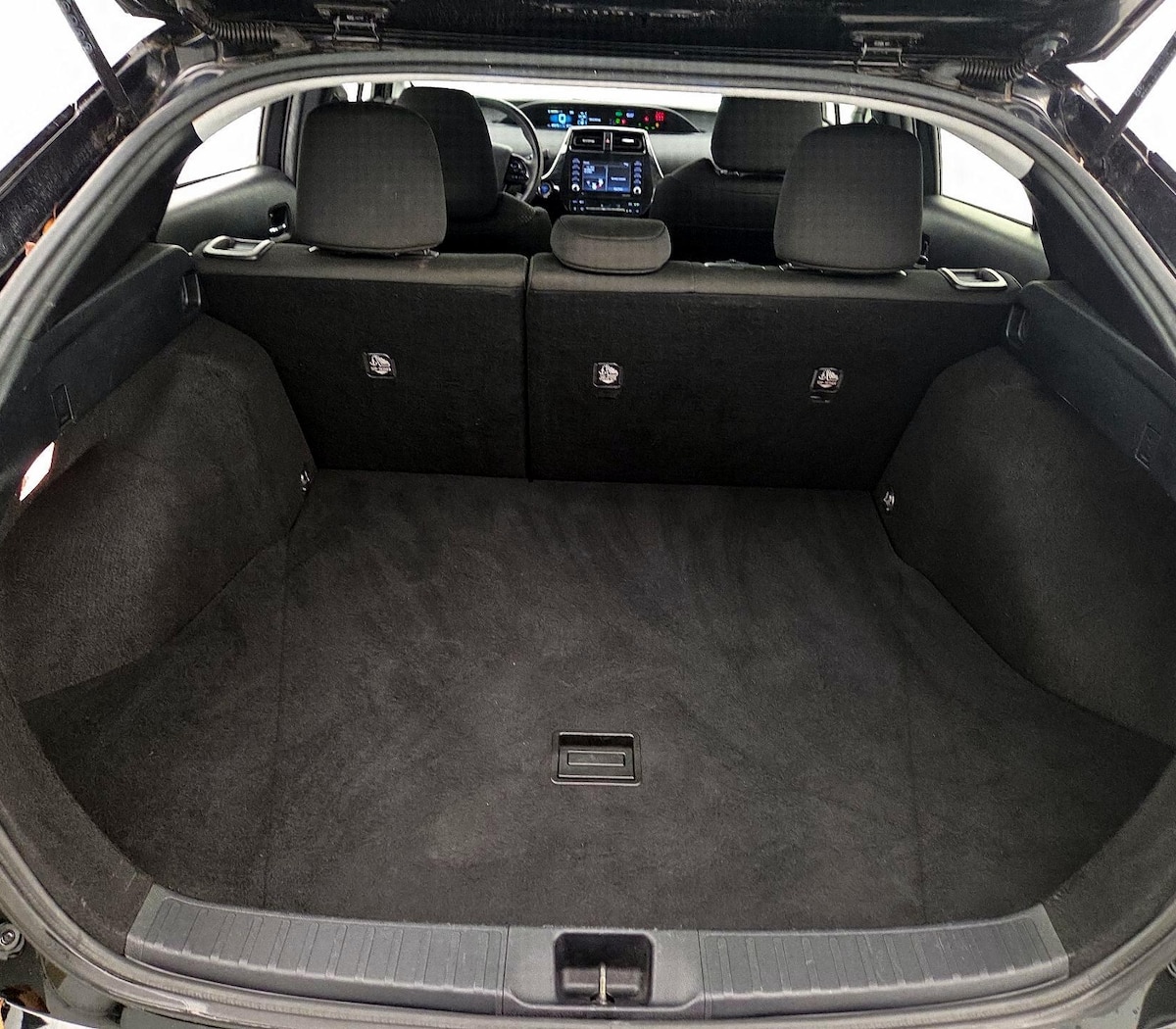 Trunk/Cargo (Seats Up)