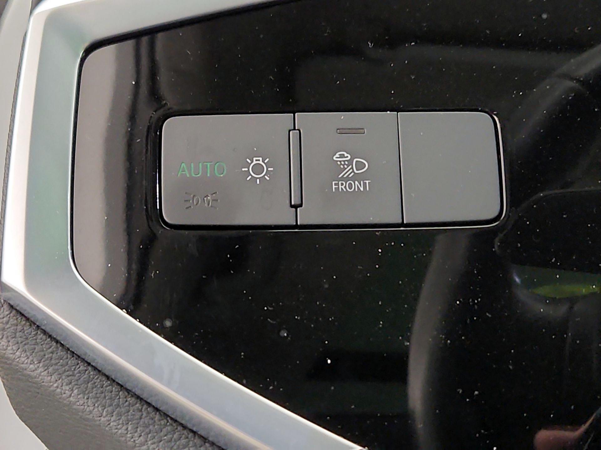 Thumbnail: 2022 Audi Q3 - 13