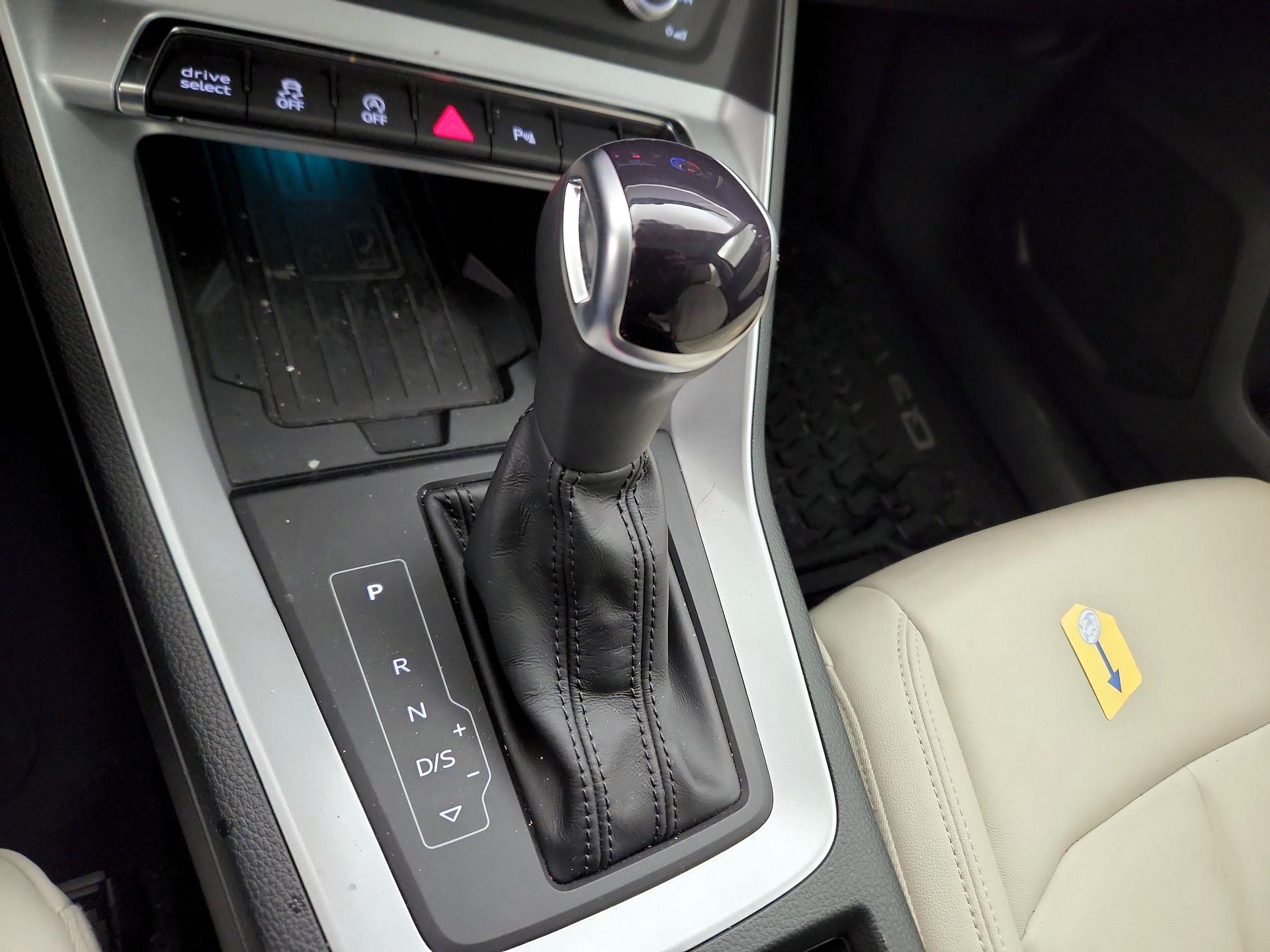 Thumbnail: 2022 Audi Q3 - 17