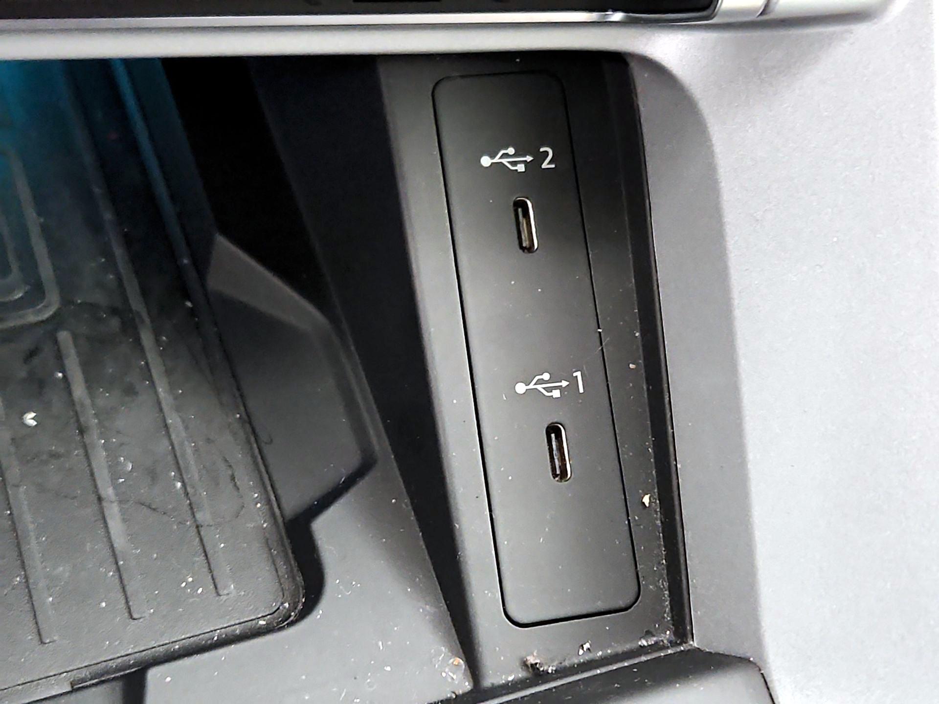 Thumbnail: 2022 Audi Q3 - 18