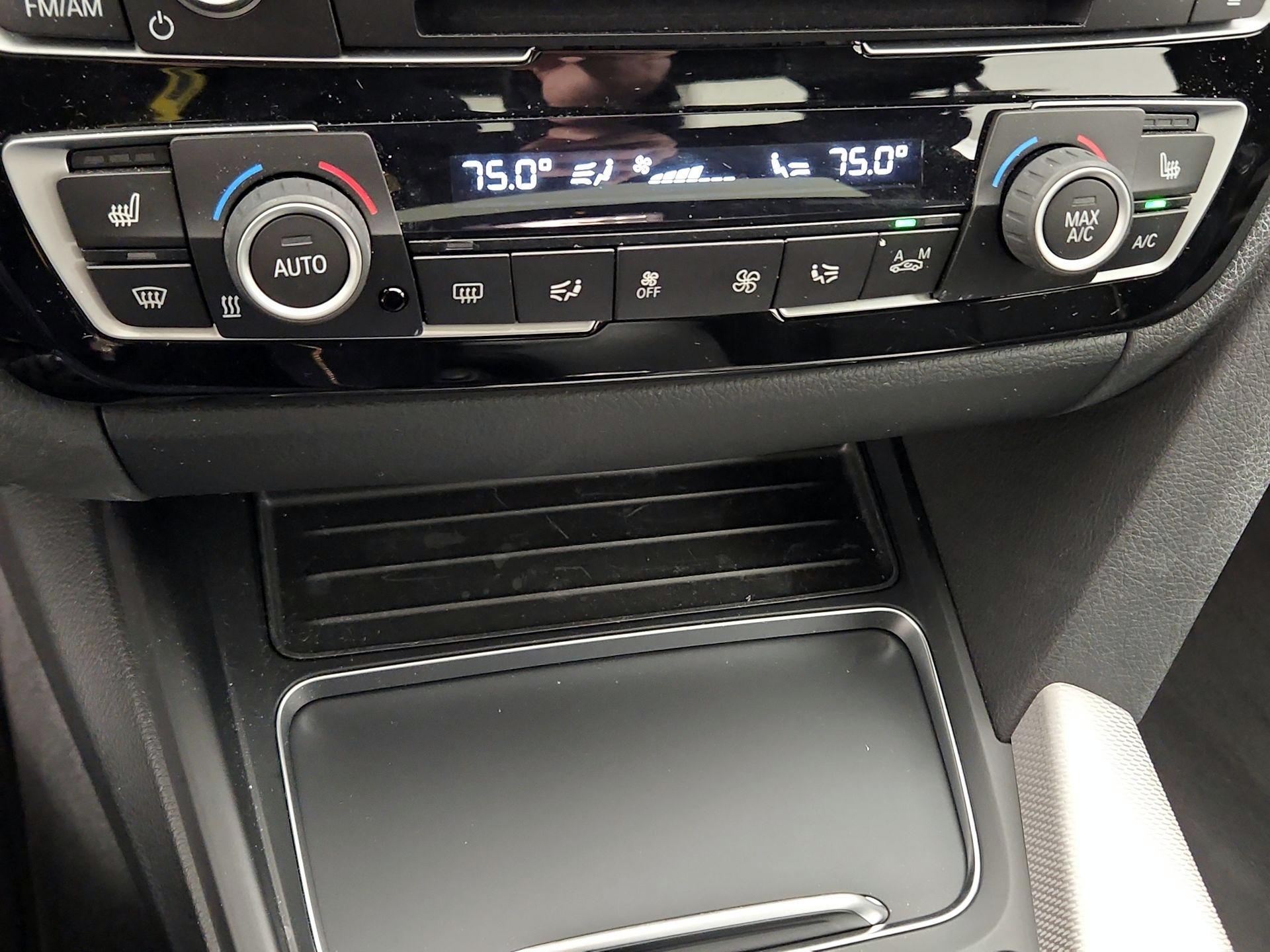 Thumbnail: 2018 BMW 3 Series - 17