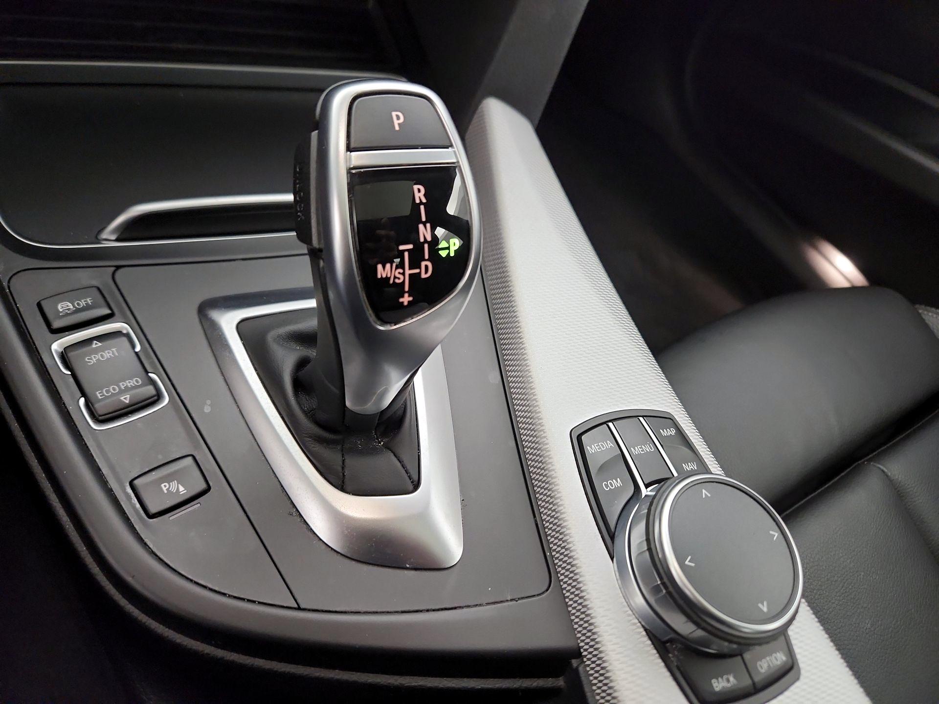 Thumbnail: 2018 BMW 3 Series - 18