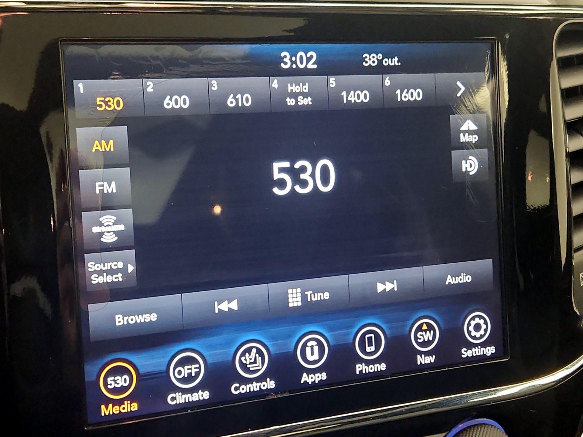 Thumbnail: 2021 Jeep Grand Cherokee - 16