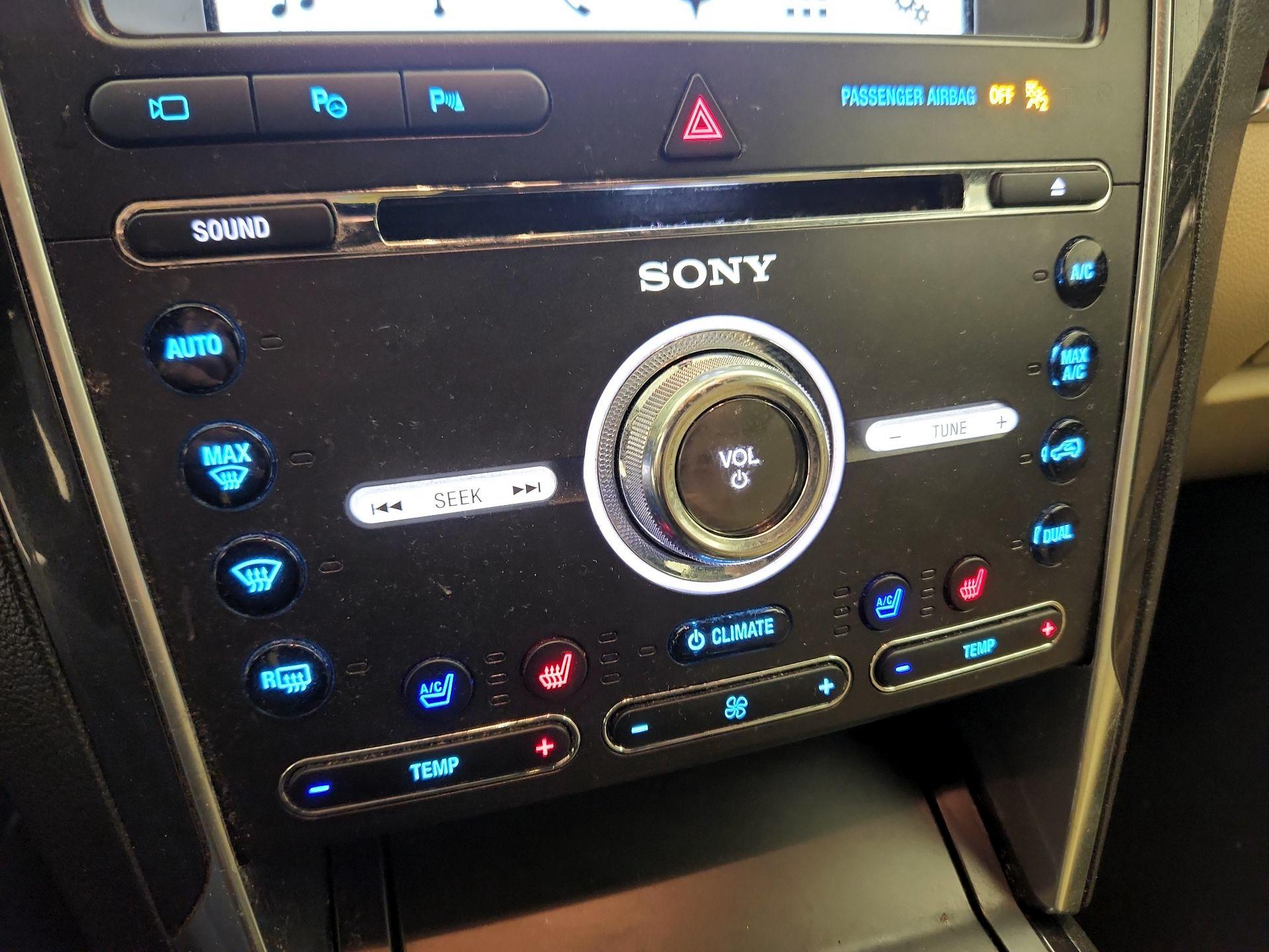 Thumbnail: 2017 Ford Explorer - 17