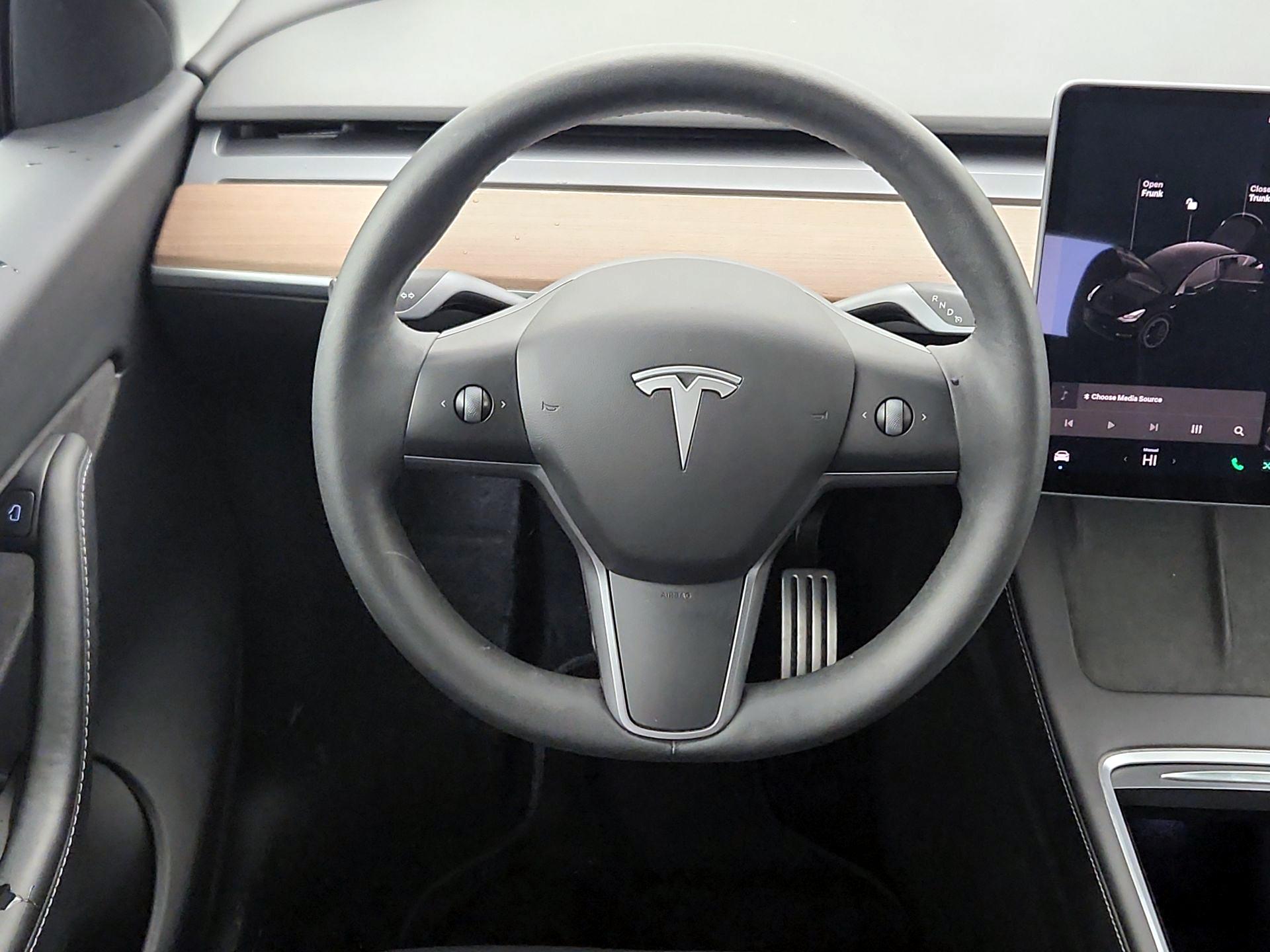 Thumbnail: 2022 Tesla Model Y - 10