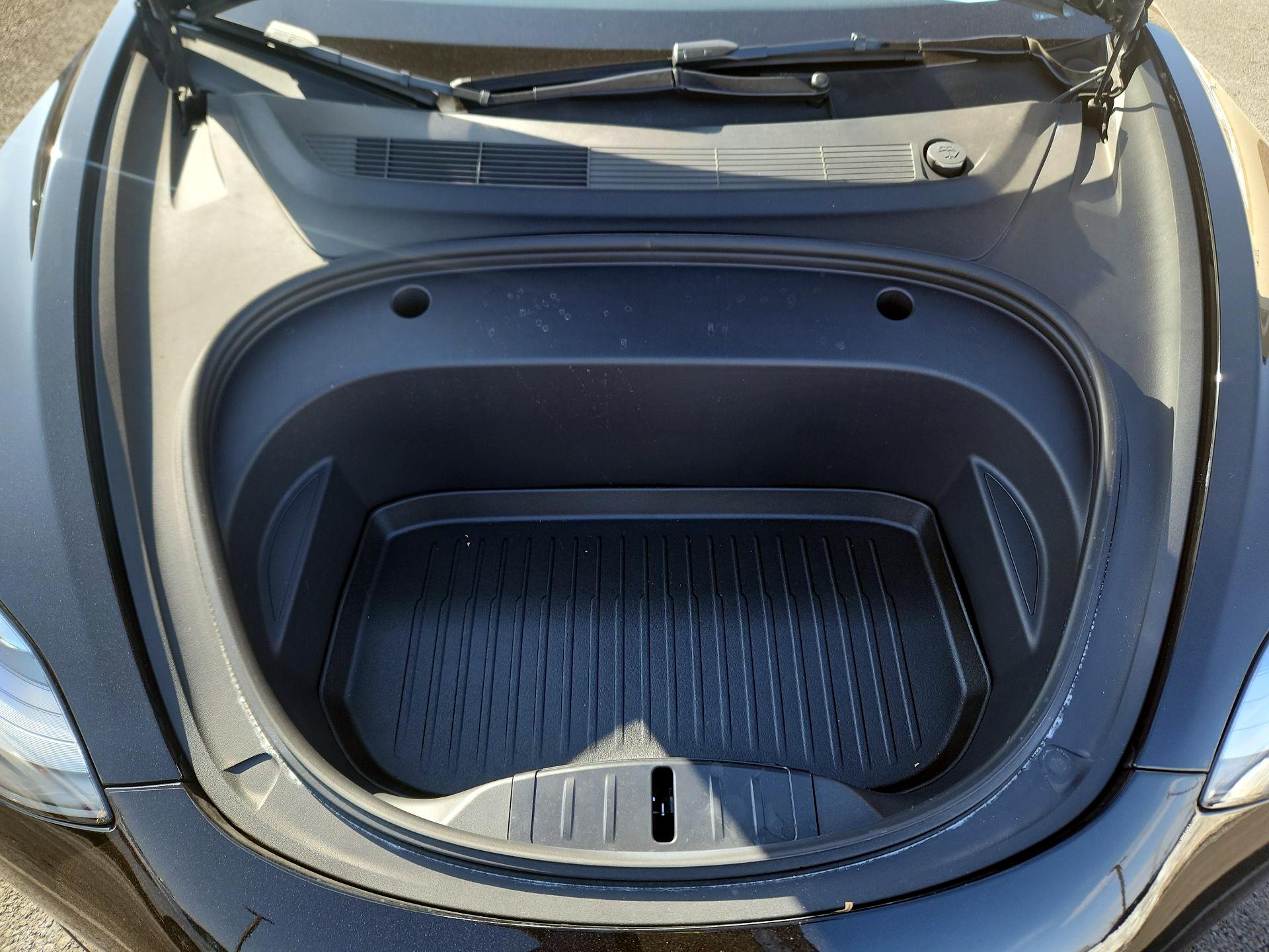 Thumbnail: 2023 Tesla Model 3 - 19