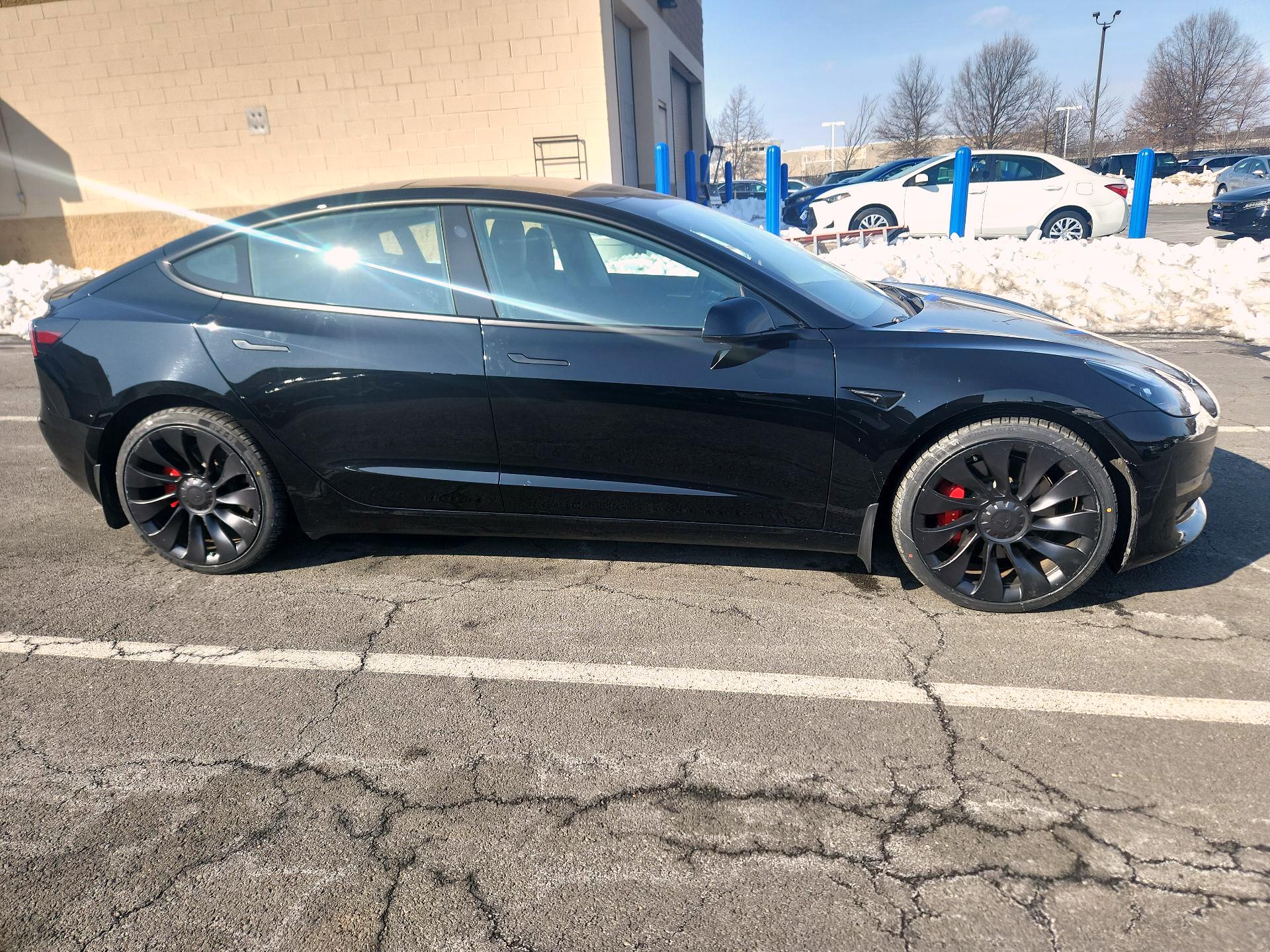 Thumbnail: 2023 Tesla Model 3 - 4