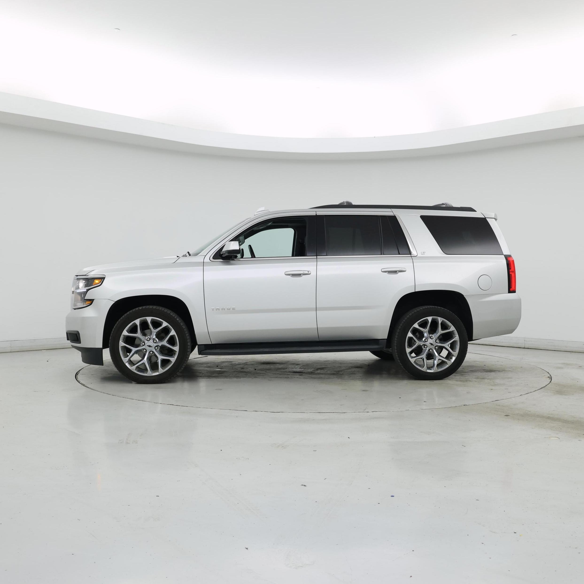 Thumbnail: 2020 Chevrolet Tahoe - 3