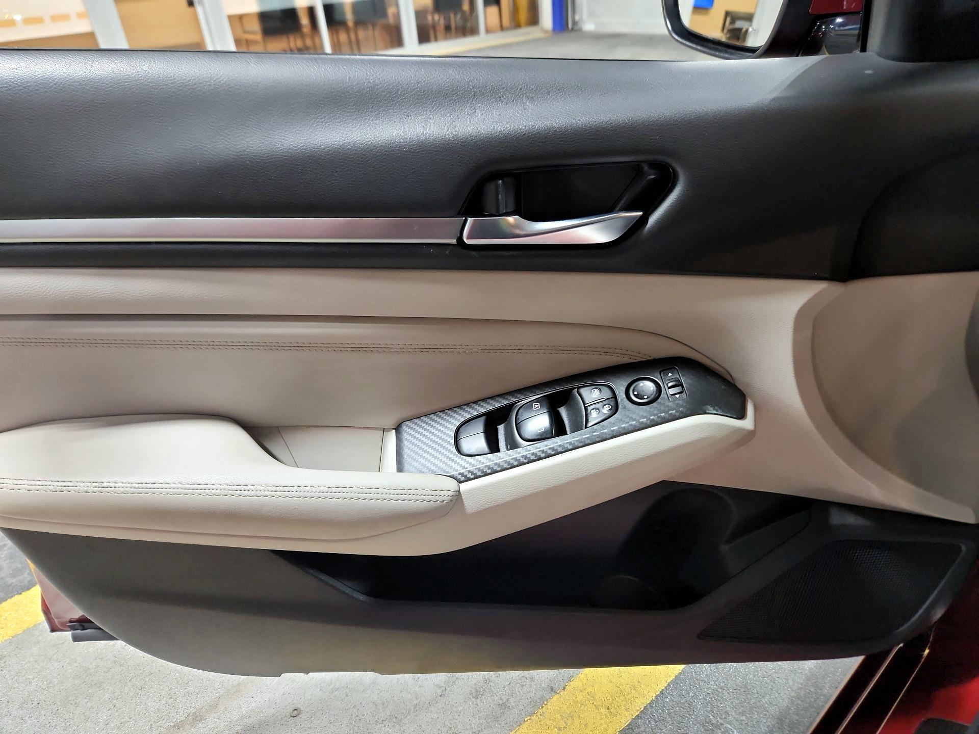 Thumbnail: 2019 Nissan Altima - 10