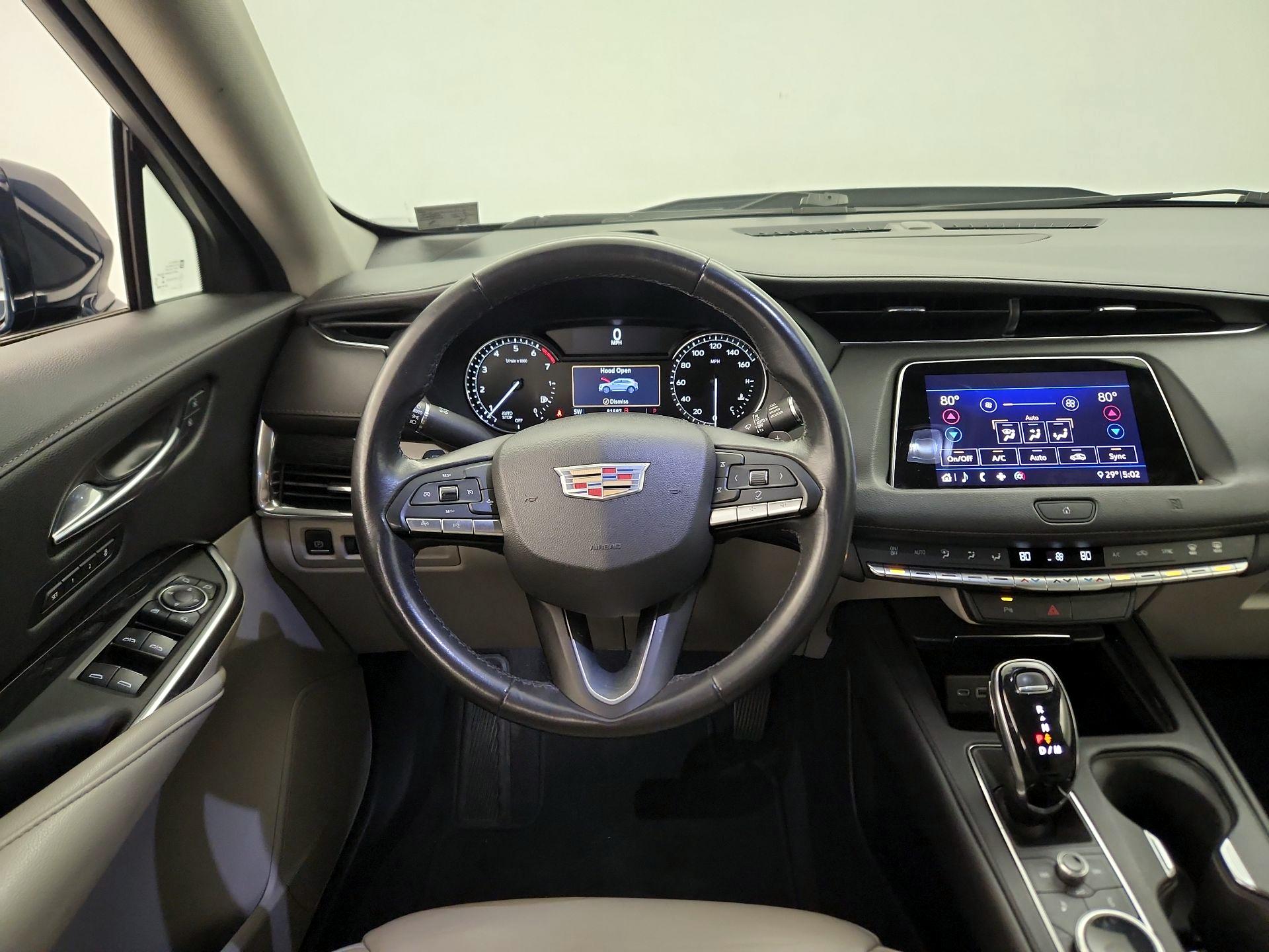 Thumbnail: 2020 Cadillac XT4 - 10