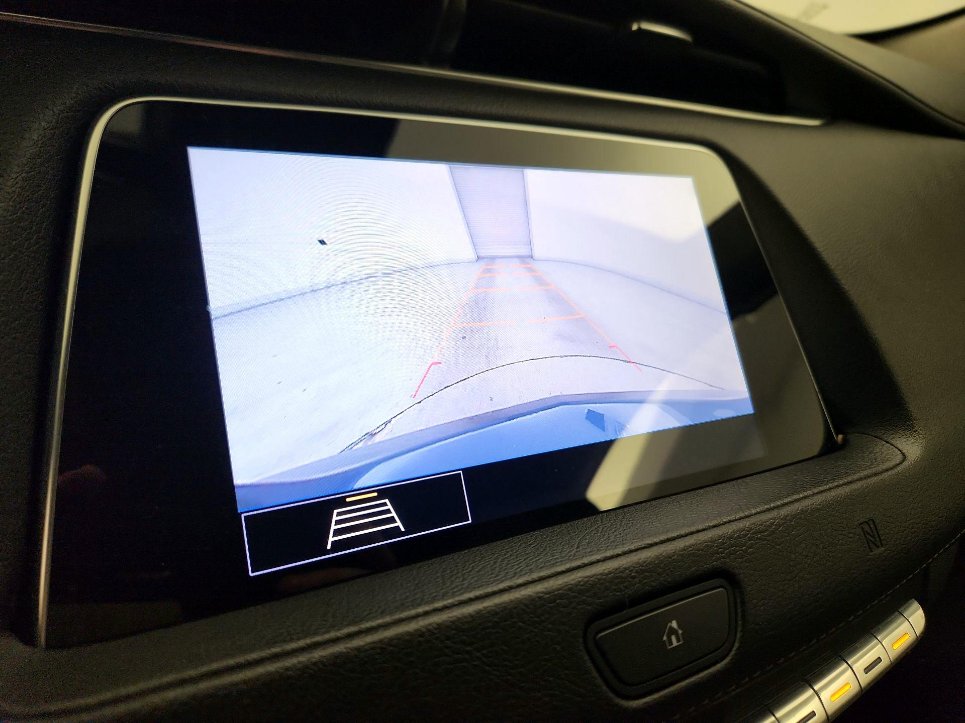 Thumbnail: 2020 Cadillac XT4 - 14