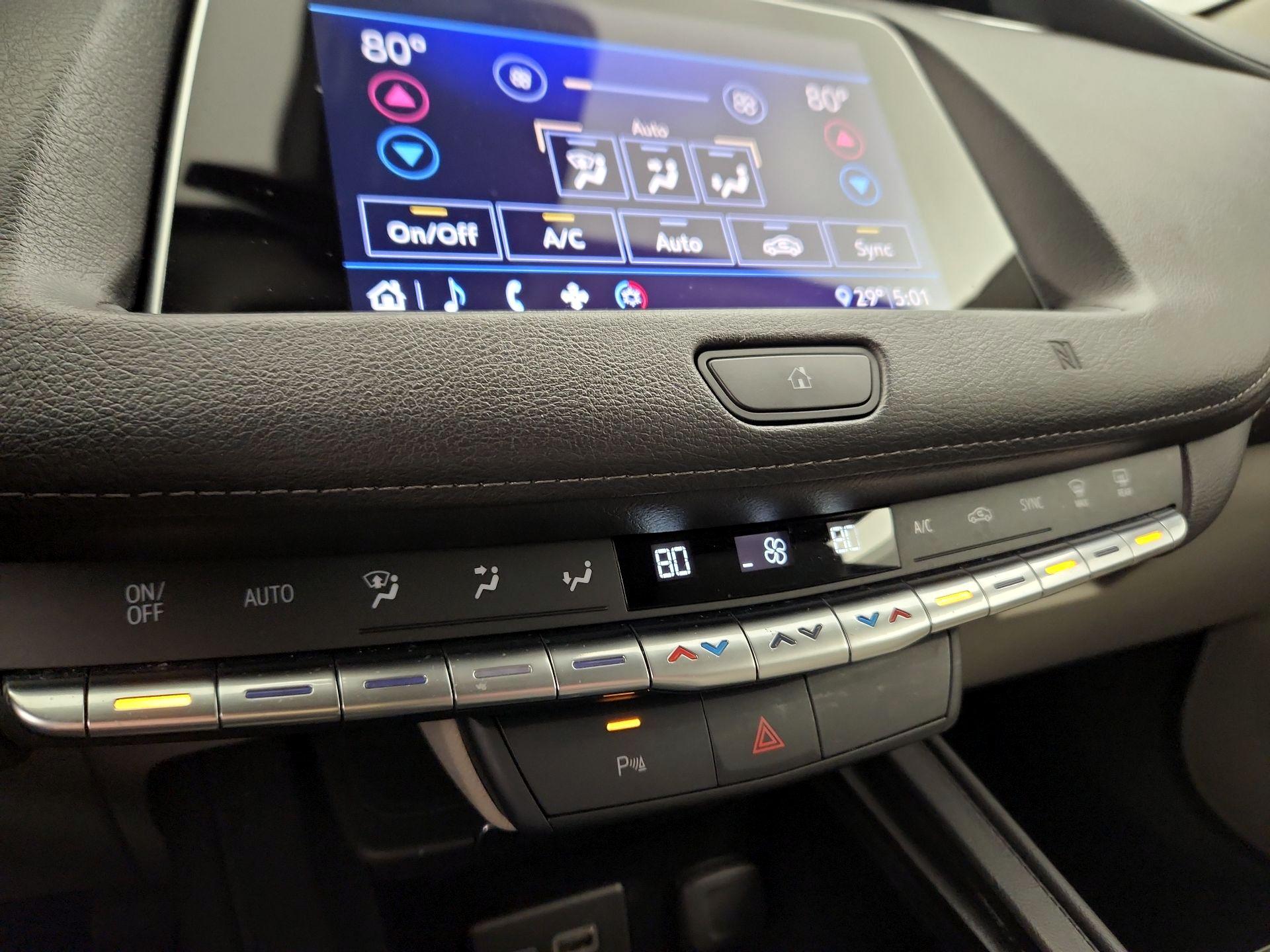 Thumbnail: 2020 Cadillac XT4 - 16