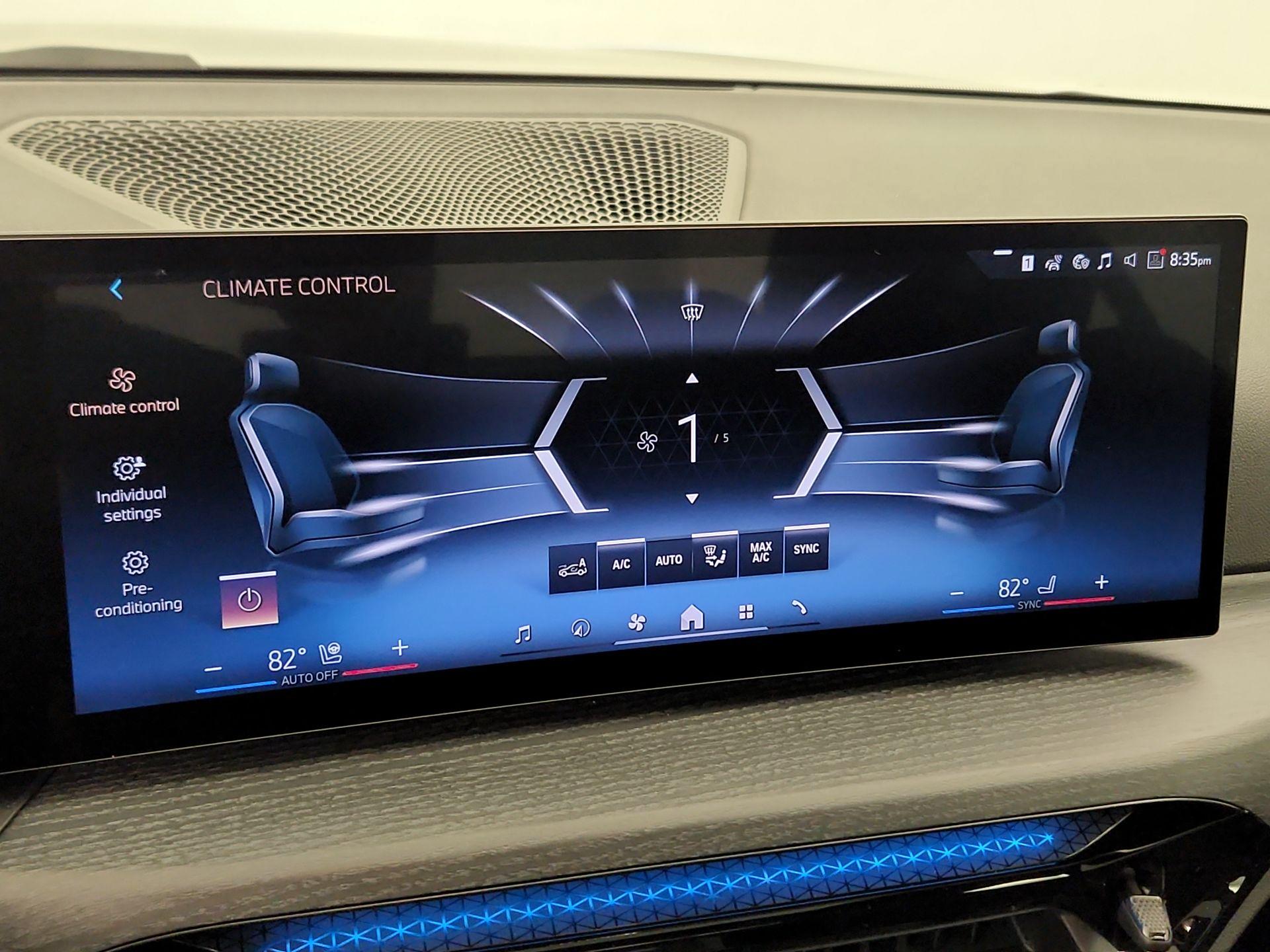 Thumbnail: 2025 BMW 3 Series - 17