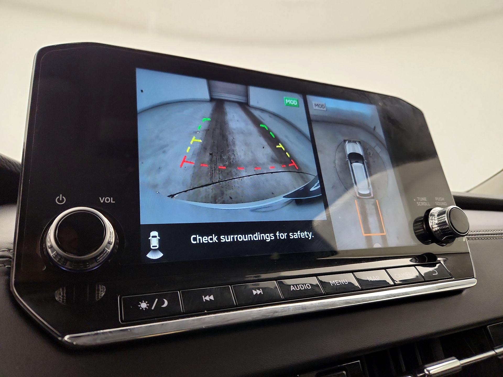 Thumbnail: 2024 Mitsubishi Outlander - 15