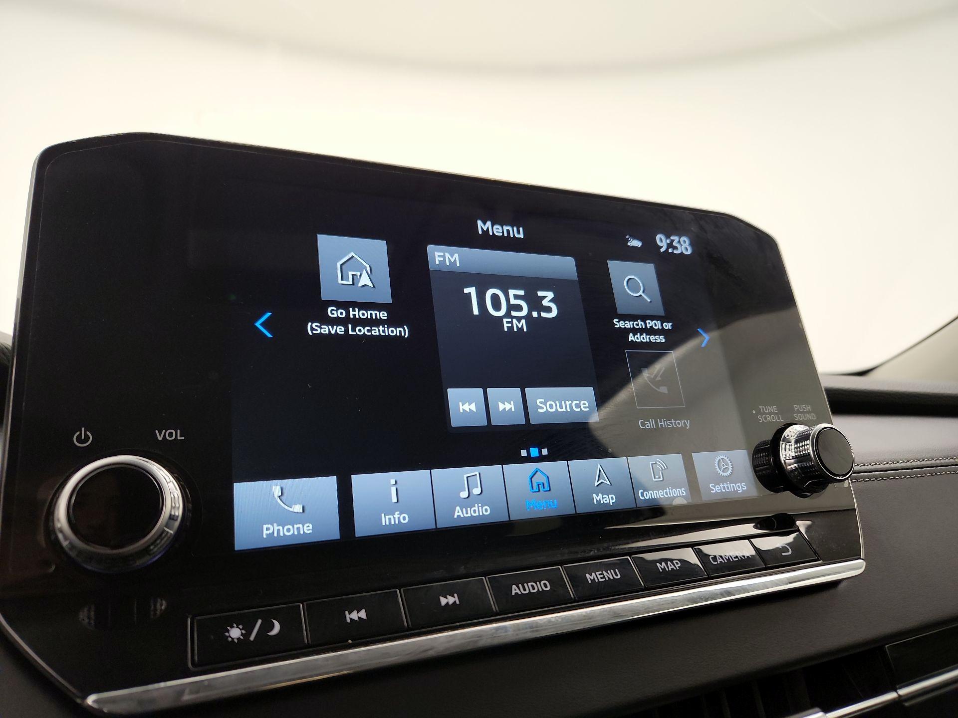 Thumbnail: 2024 Mitsubishi Outlander - 16