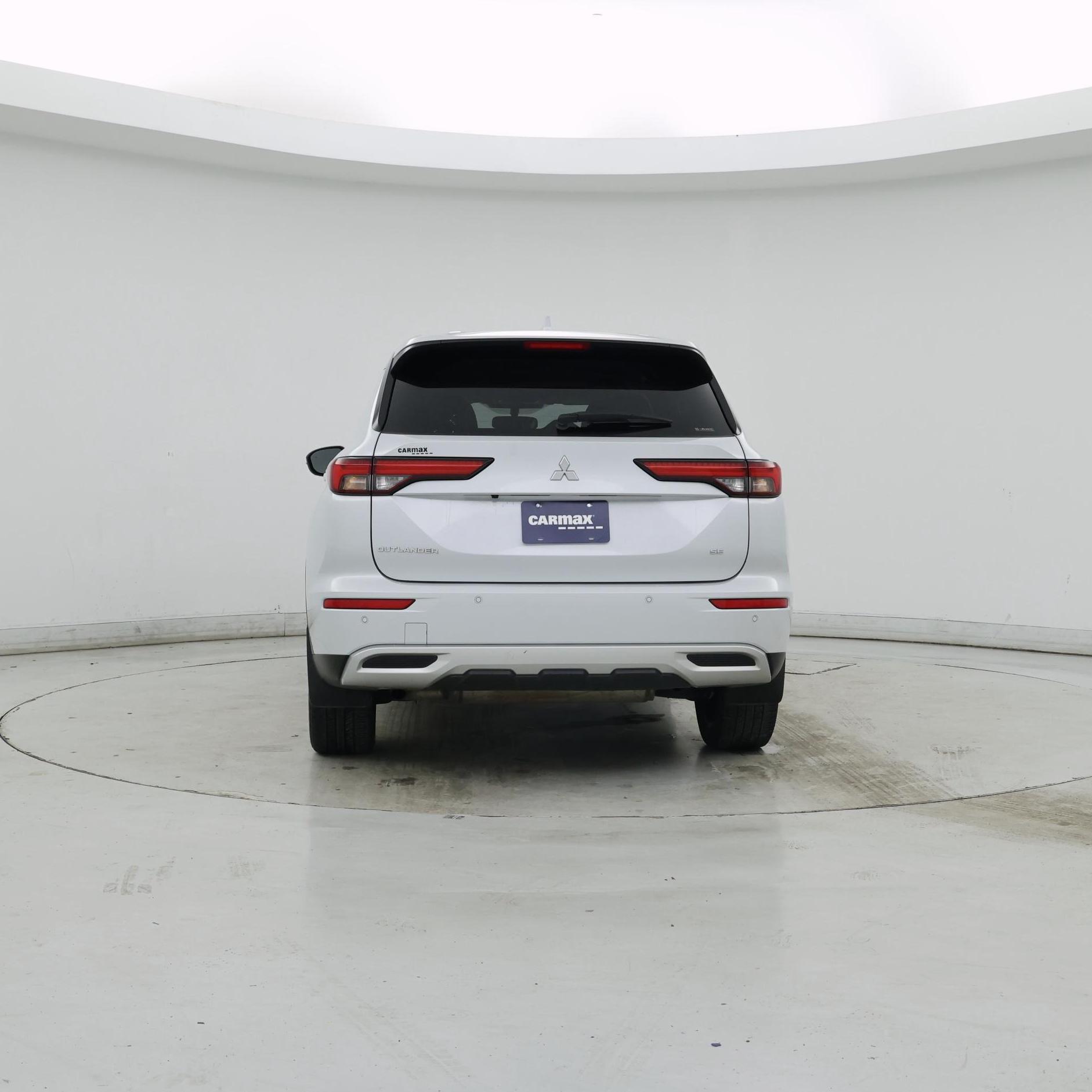 Thumbnail: 2024 Mitsubishi Outlander - 6