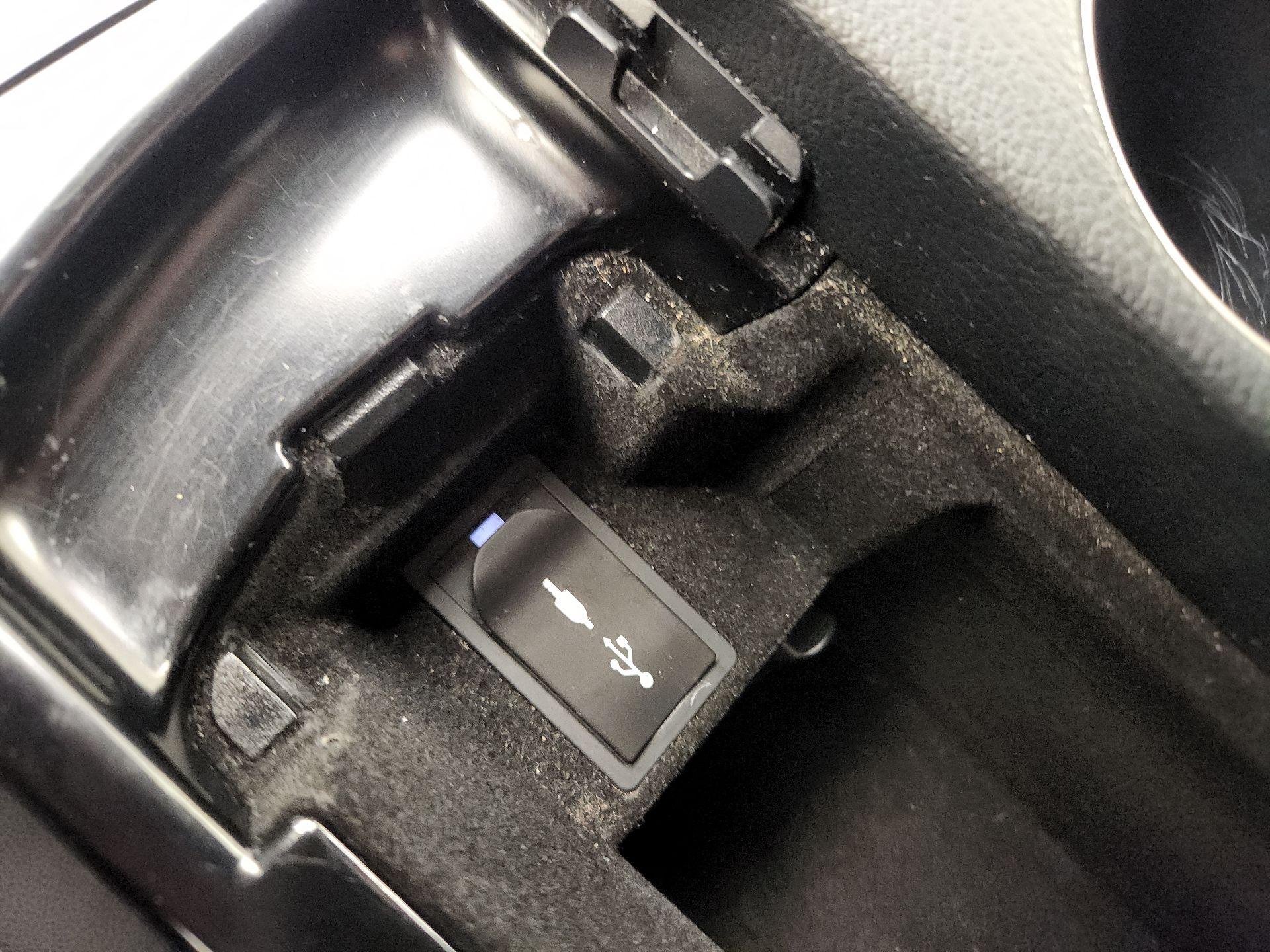 Thumbnail: 2014 Lexus IS - 18