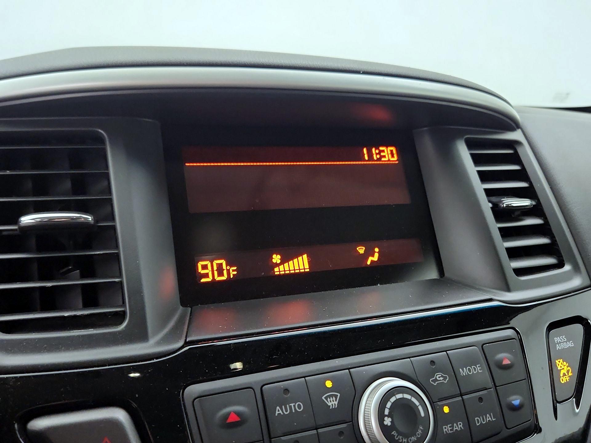 Thumbnail: 2015 Nissan Pathfinder - 14