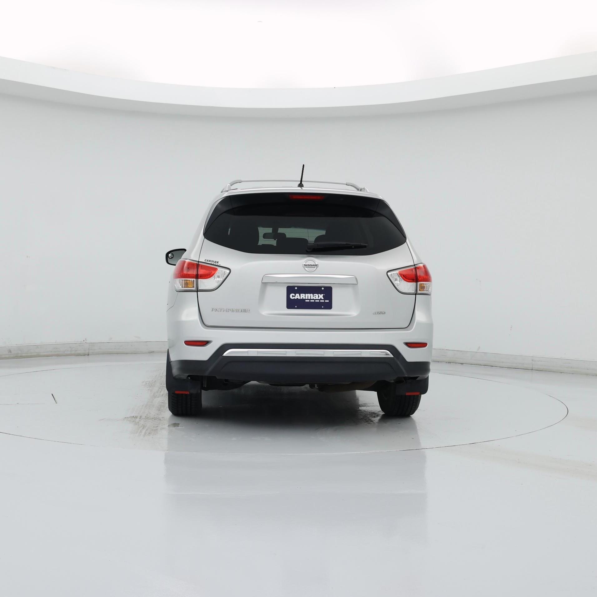 Thumbnail: 2015 Nissan Pathfinder - 6