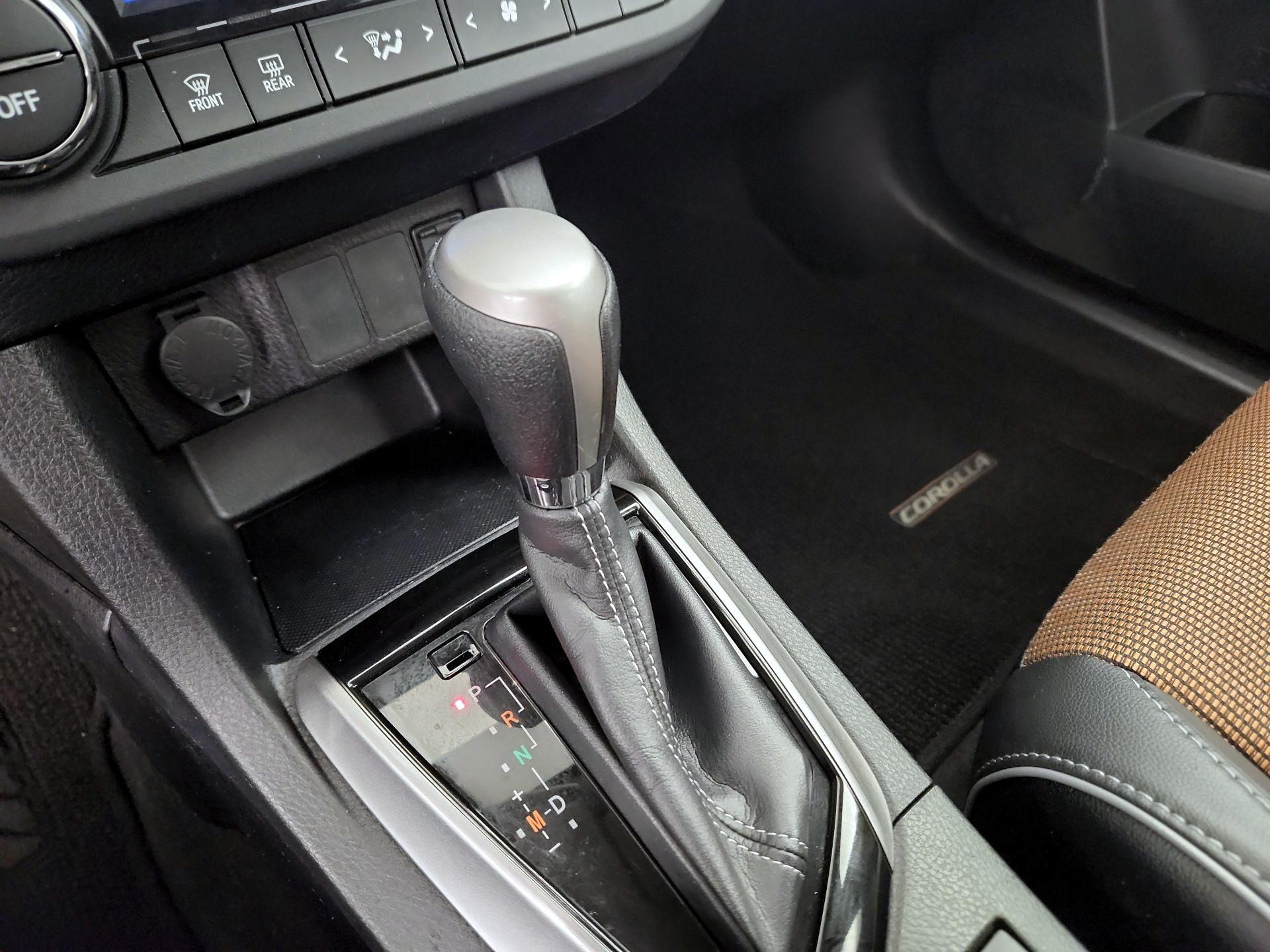 Thumbnail: 2016 Toyota Corolla - 15