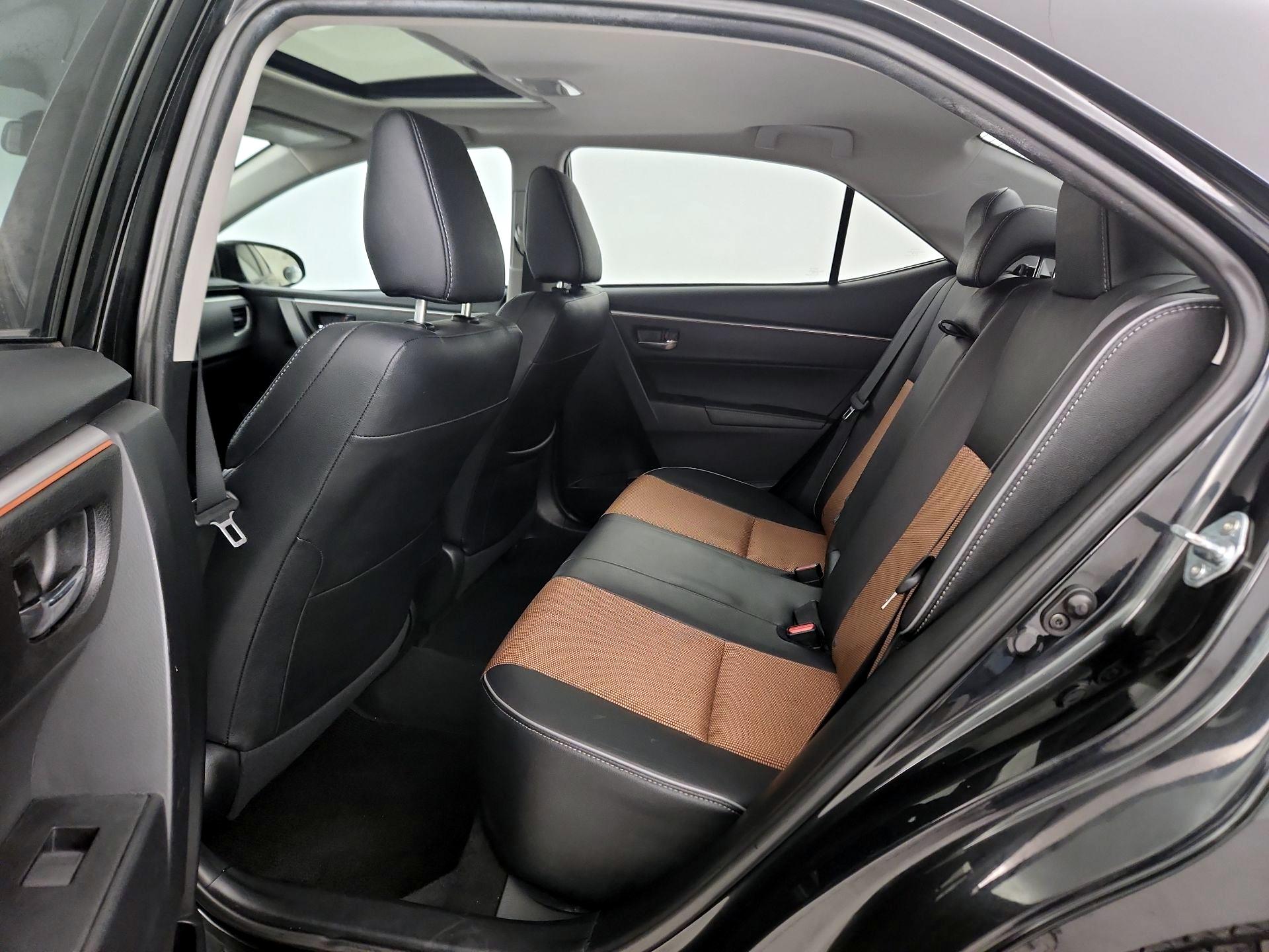 Thumbnail: 2016 Toyota Corolla - 18