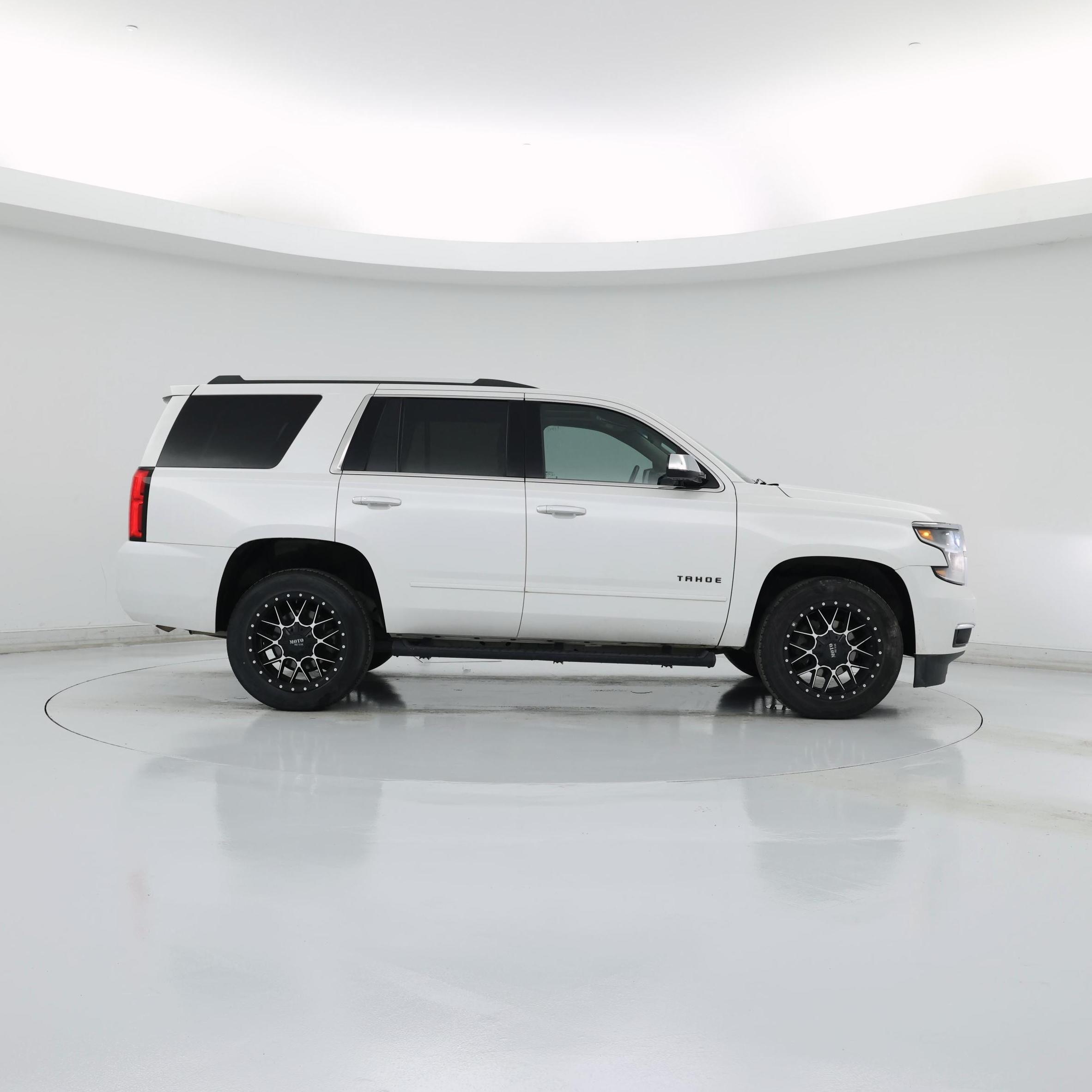 Thumbnail: 2019 Chevrolet Tahoe - 7