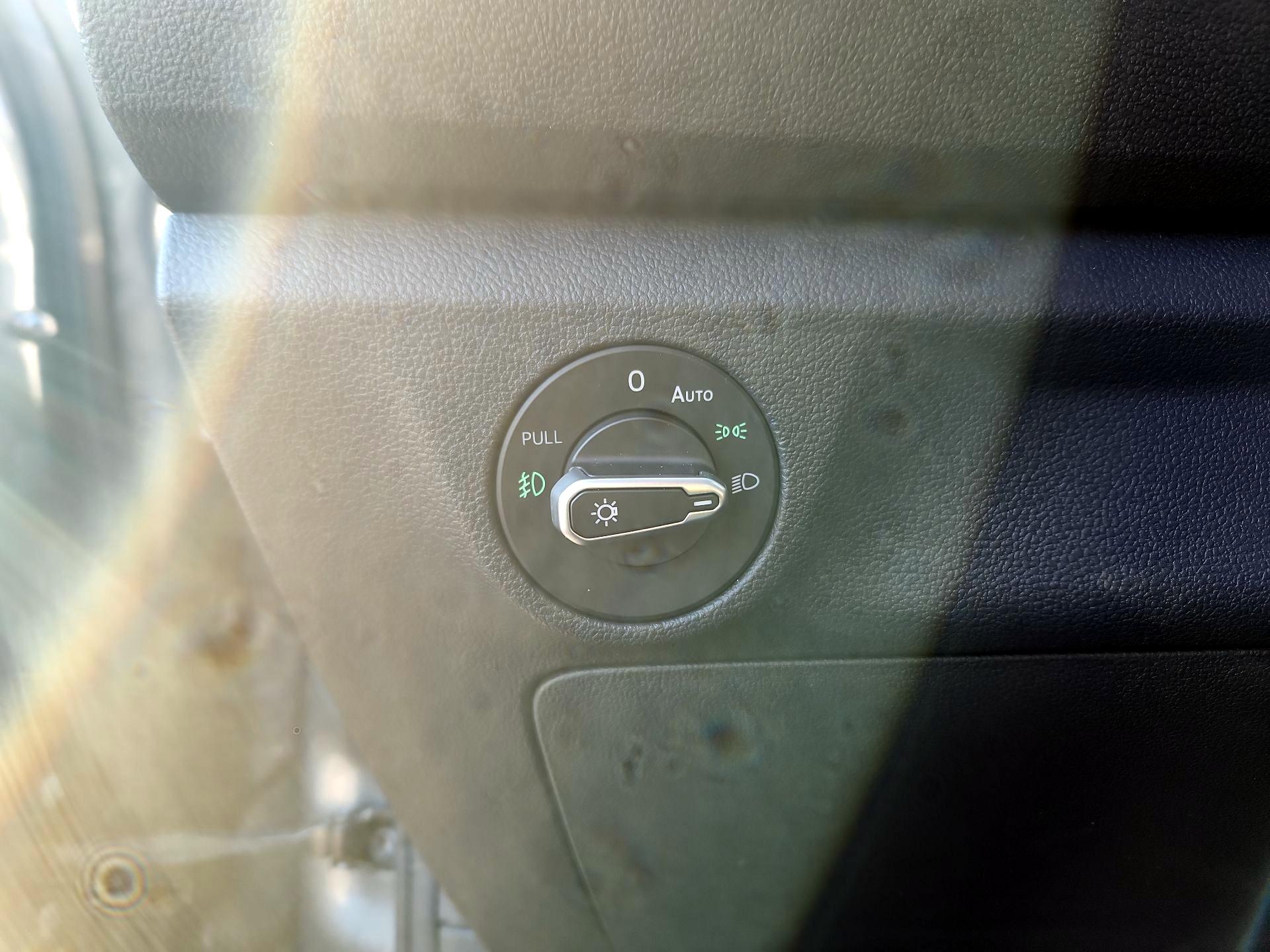 Thumbnail: 2021 Volkswagen Jetta - 11