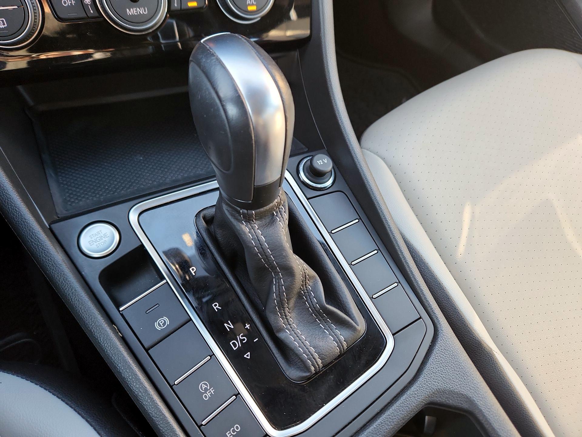 Thumbnail: 2021 Volkswagen Jetta - 15