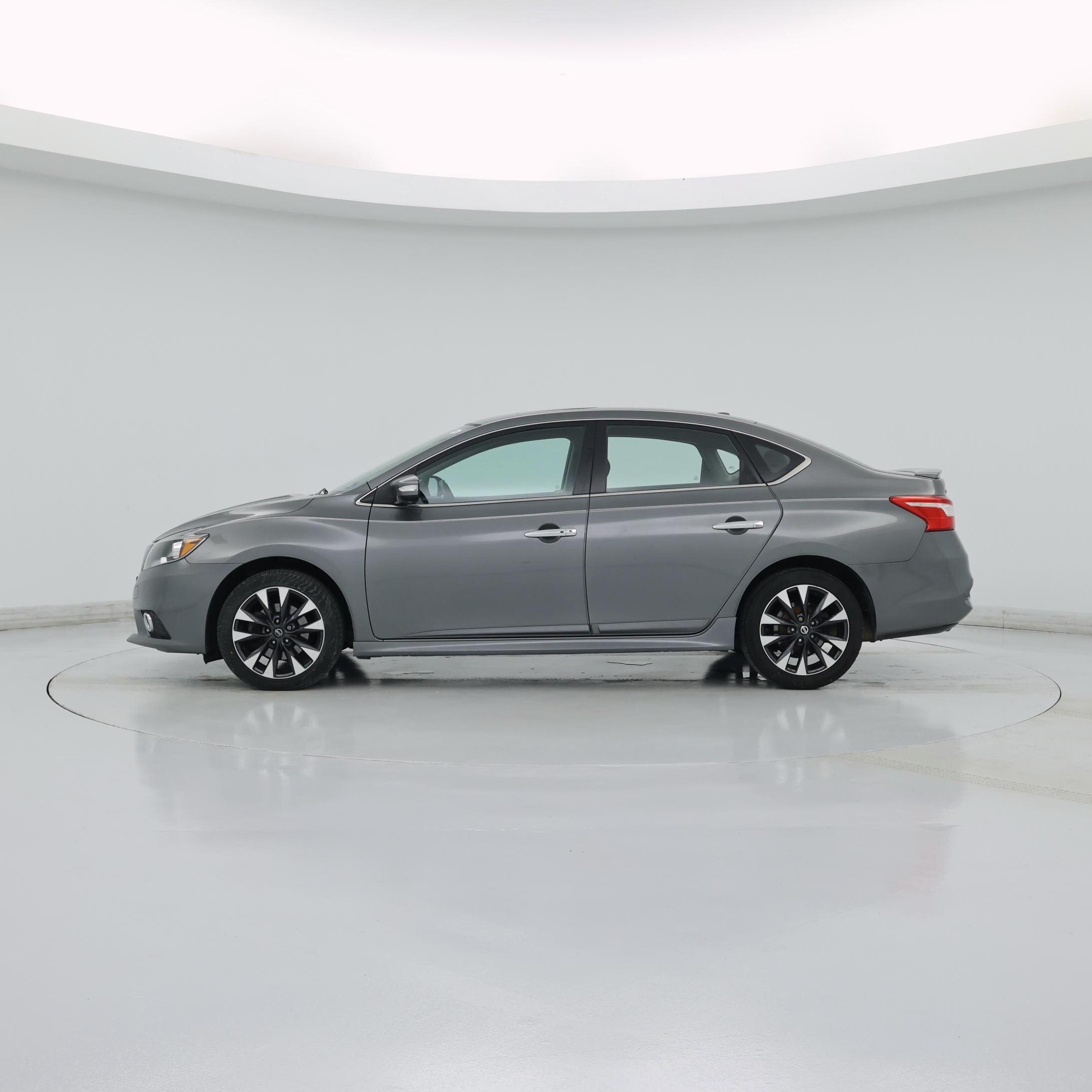 Thumbnail: 2017 Nissan Sentra - 3