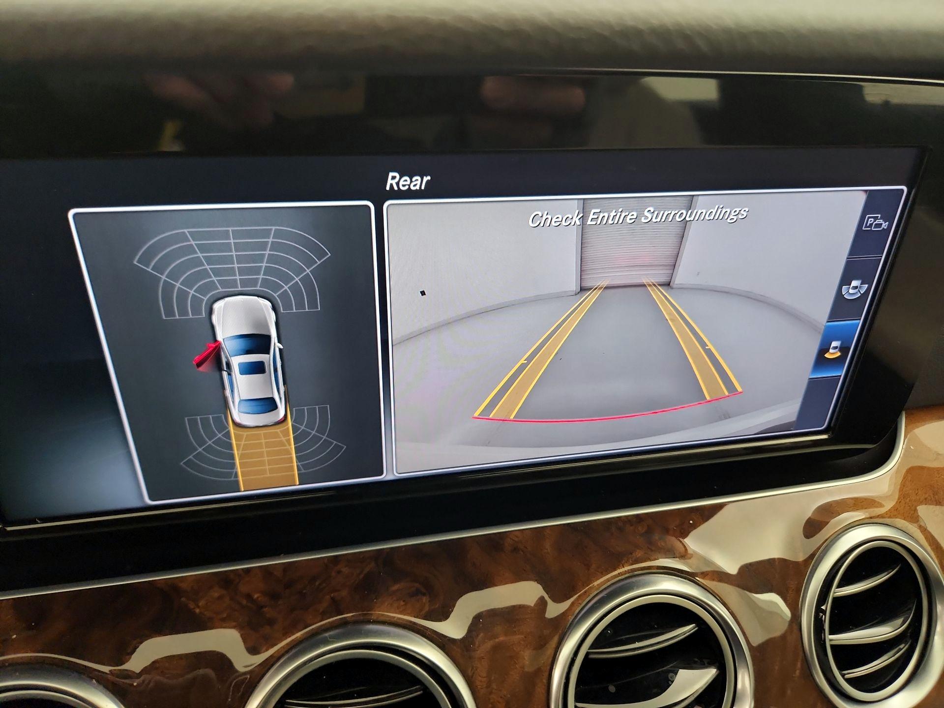 Thumbnail: 2017 Mercedes-Benz E-Class - 15