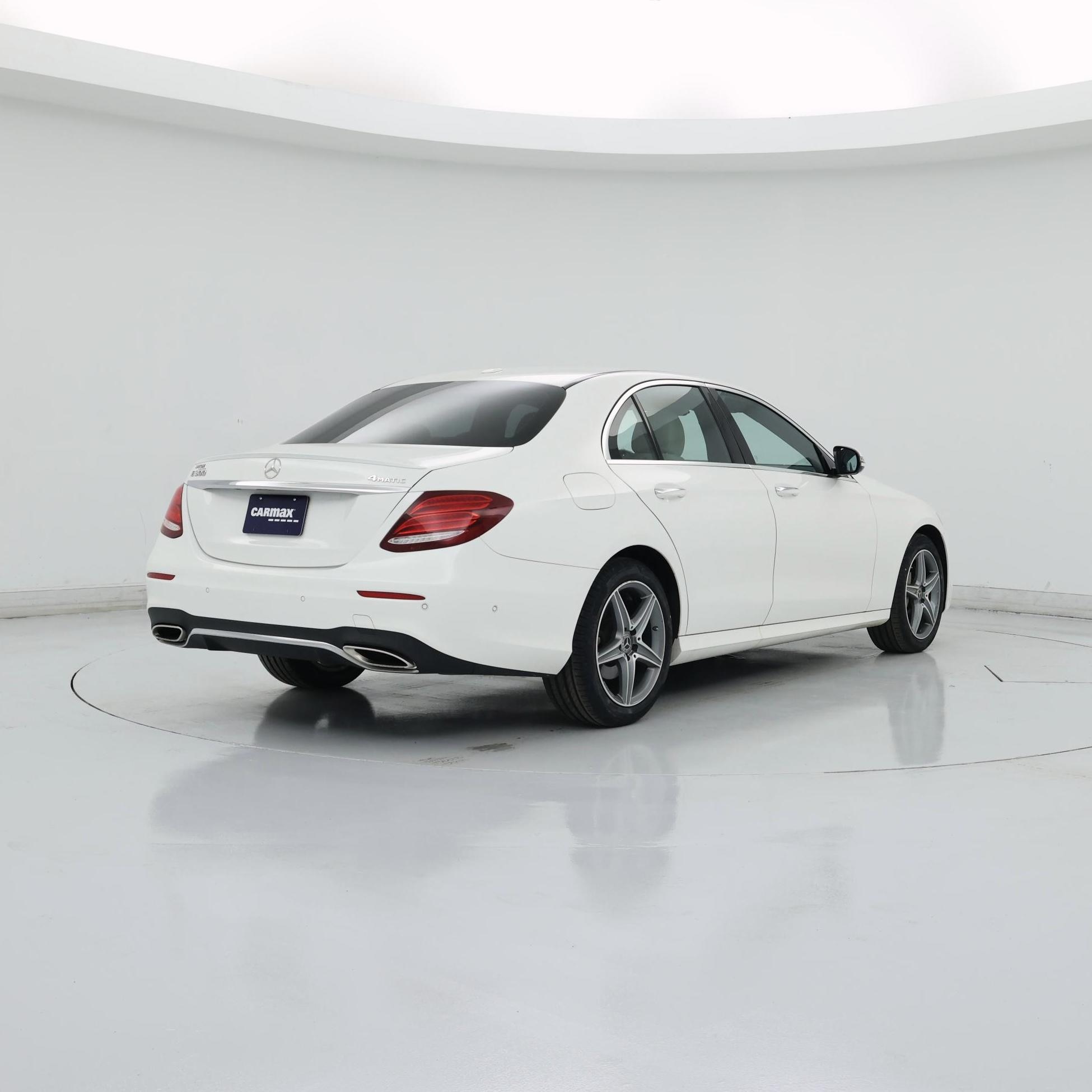 Thumbnail: 2017 Mercedes-Benz E-Class - 8