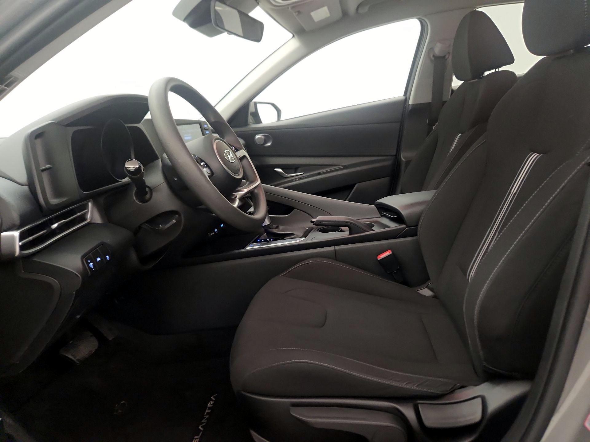 Thumbnail: 2023 Hyundai Elantra - 11