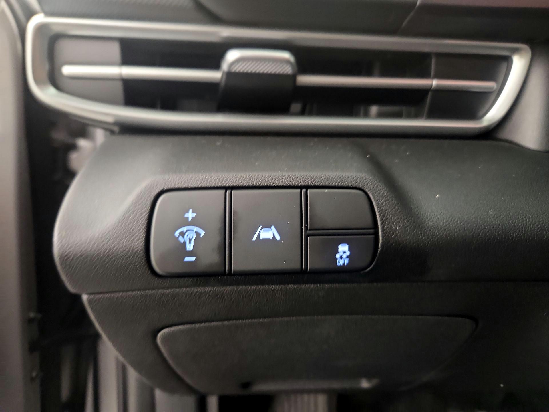 Thumbnail: 2023 Hyundai Elantra - 13