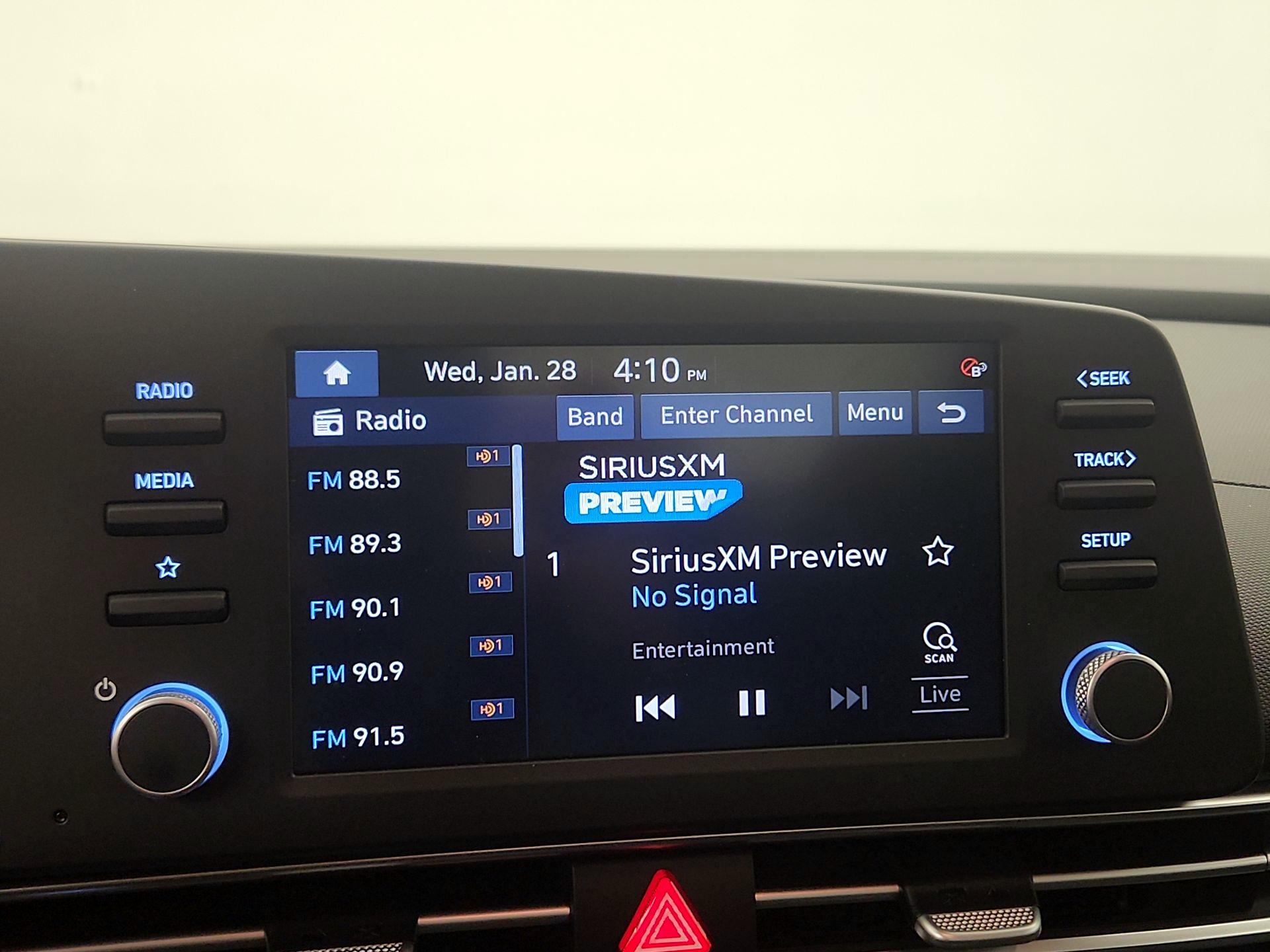 Thumbnail: 2023 Hyundai Elantra - 15