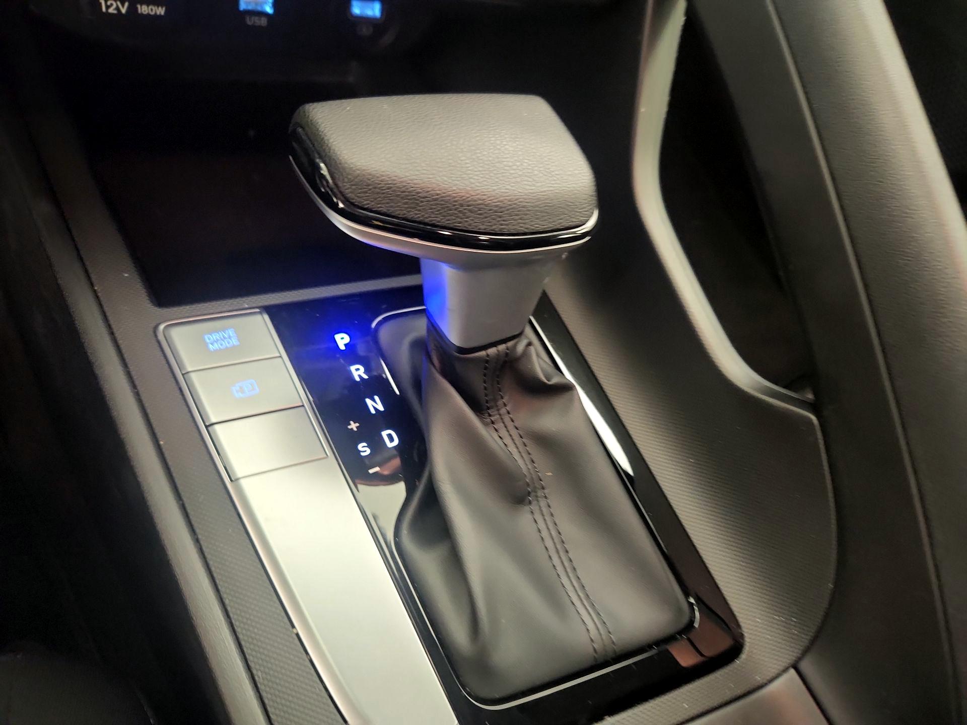 Thumbnail: 2023 Hyundai Elantra - 17