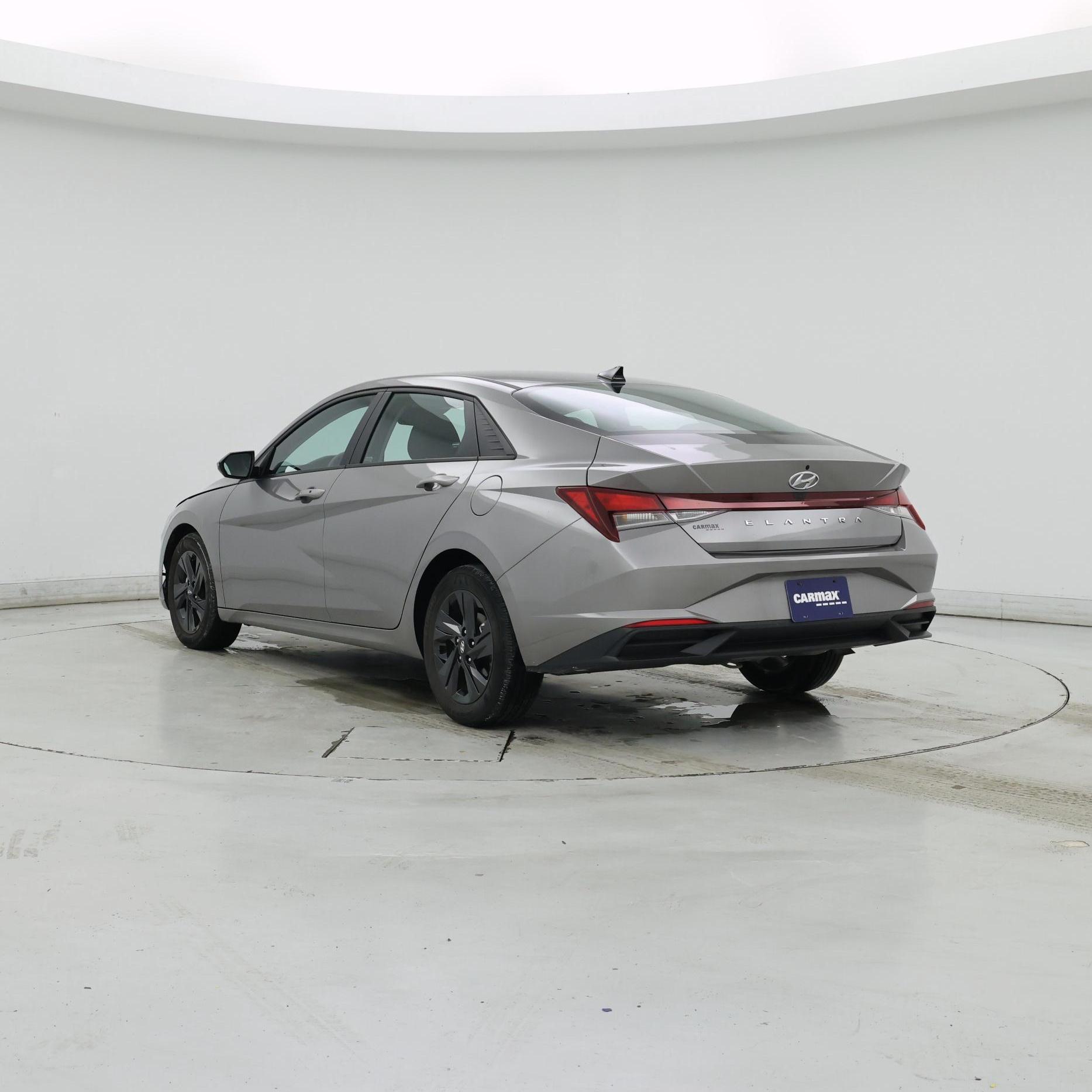 Thumbnail: 2023 Hyundai Elantra - 2