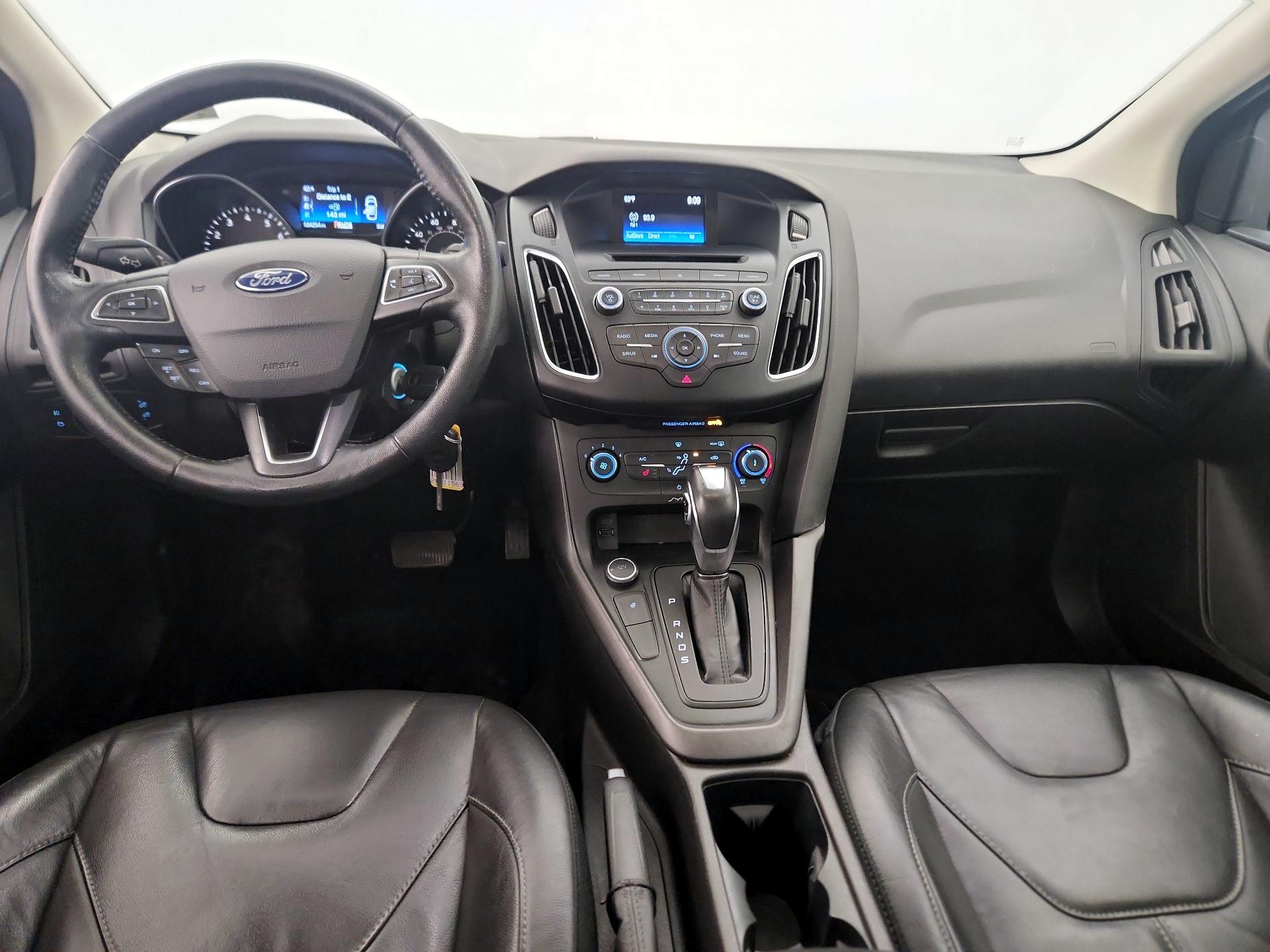 Thumbnail: 2016 Ford Focus - 9