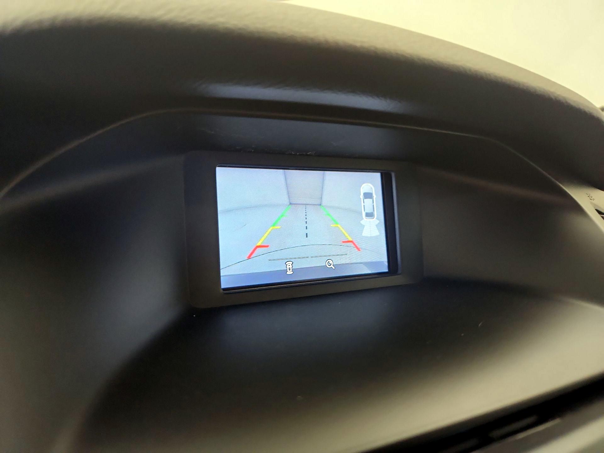 Thumbnail: 2016 Ford Focus - 14