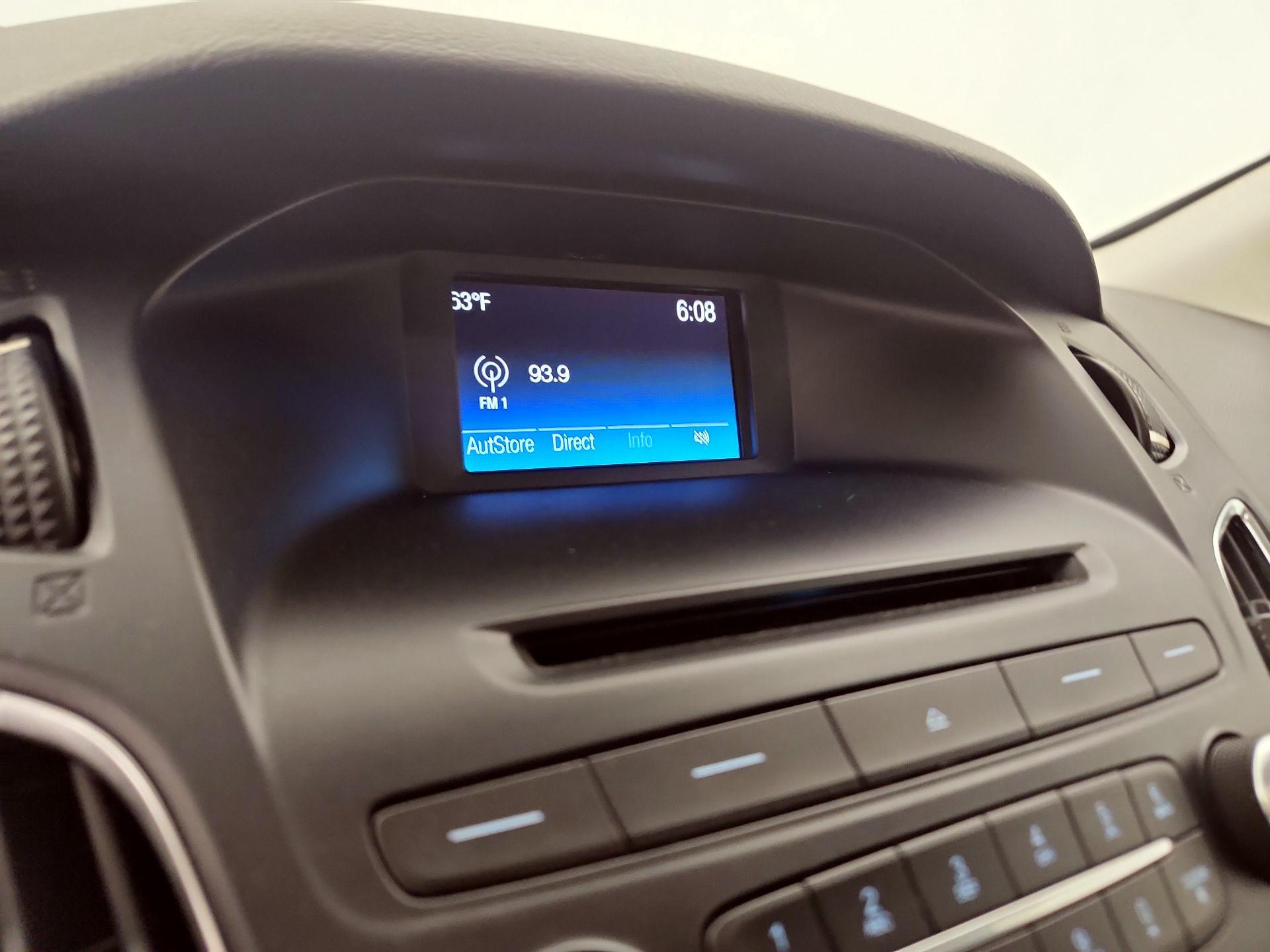 Thumbnail: 2016 Ford Focus - 15