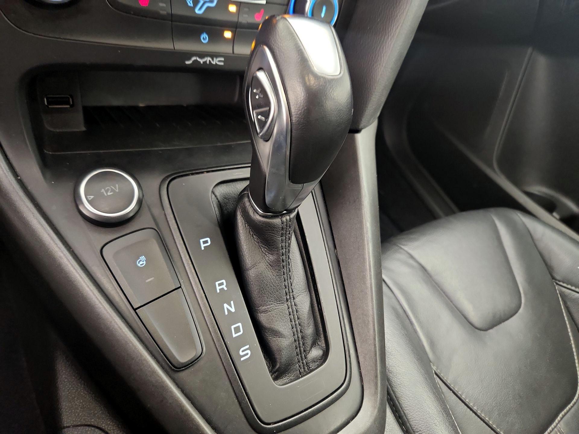 Thumbnail: 2016 Ford Focus - 17