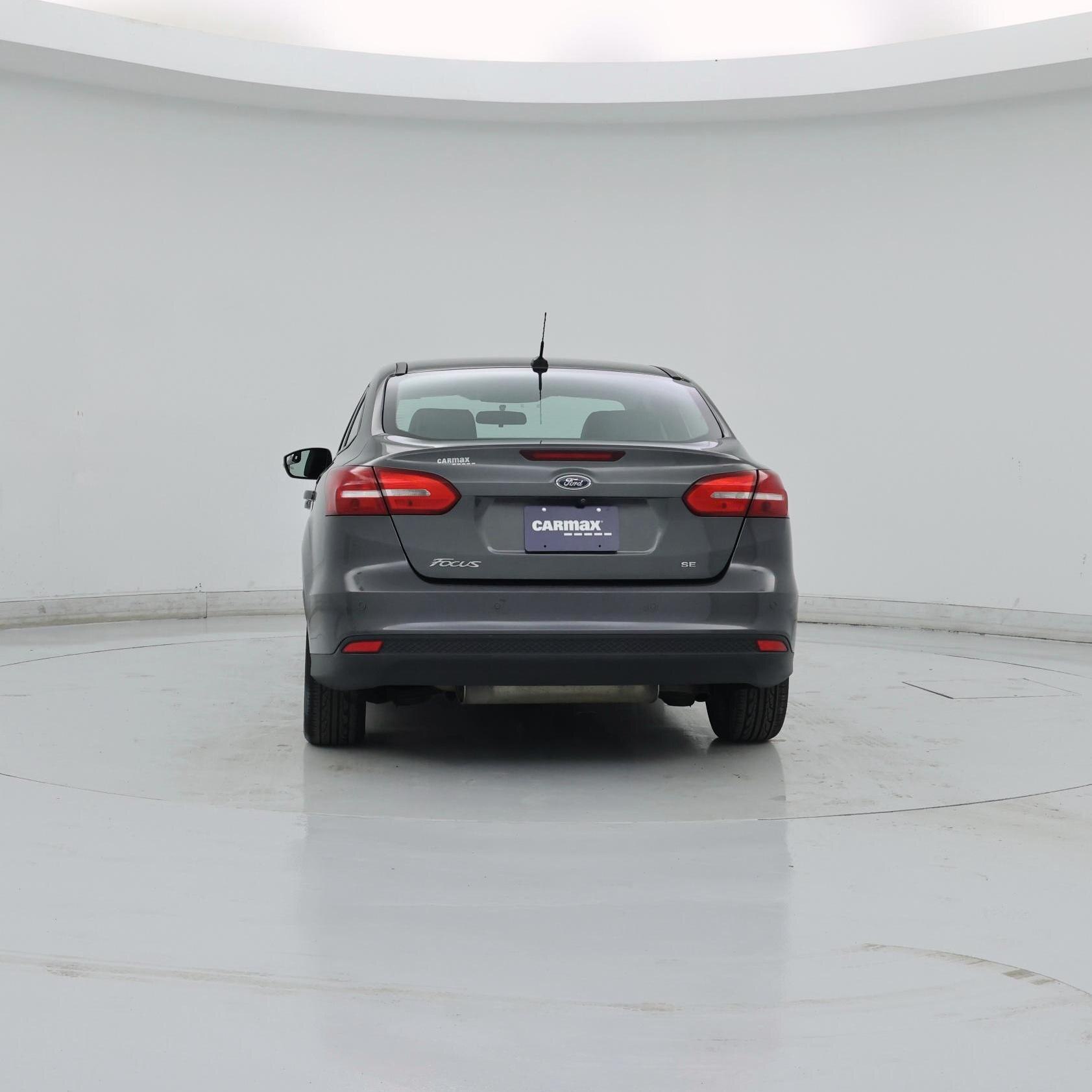 Thumbnail: 2016 Ford Focus - 6