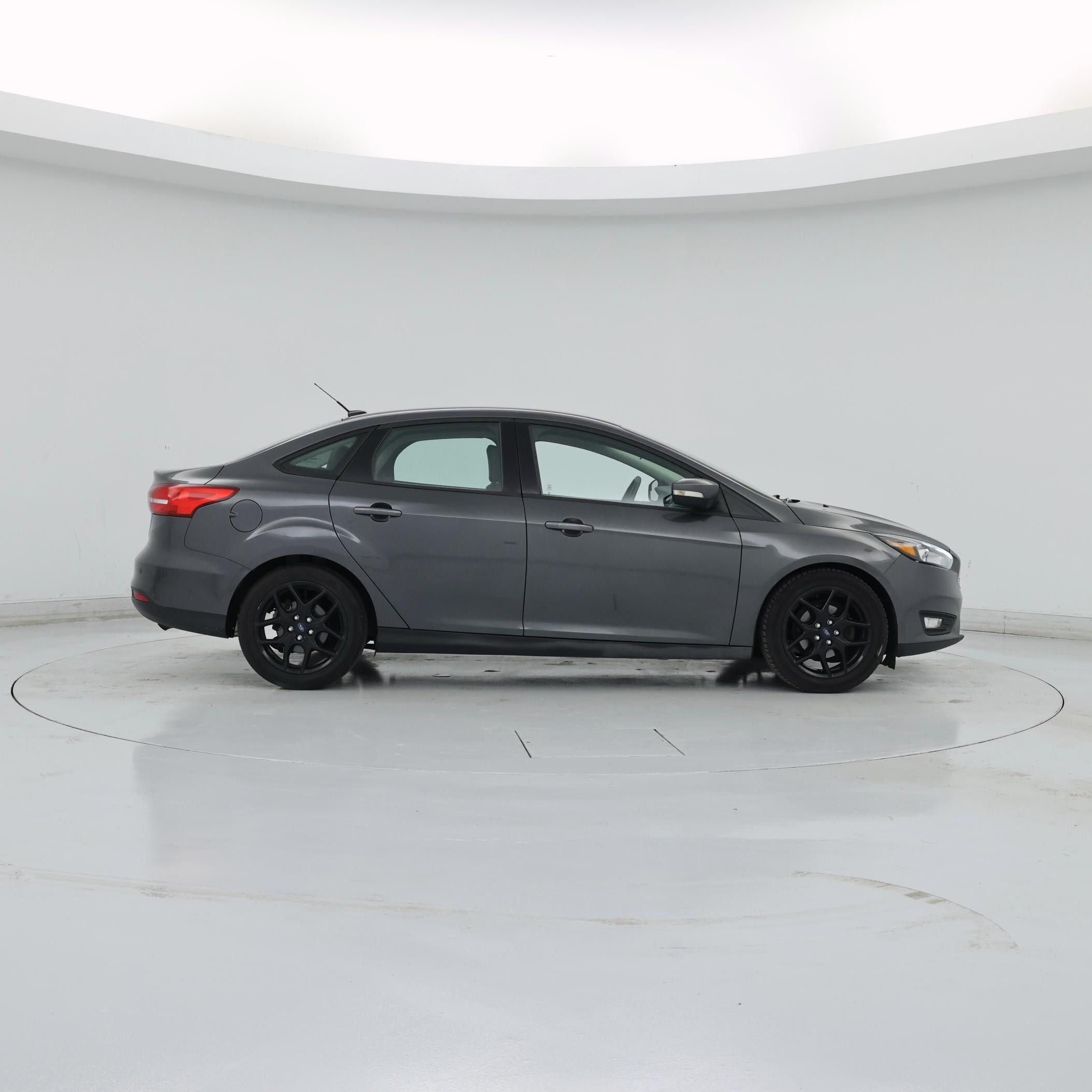 Thumbnail: 2016 Ford Focus - 7