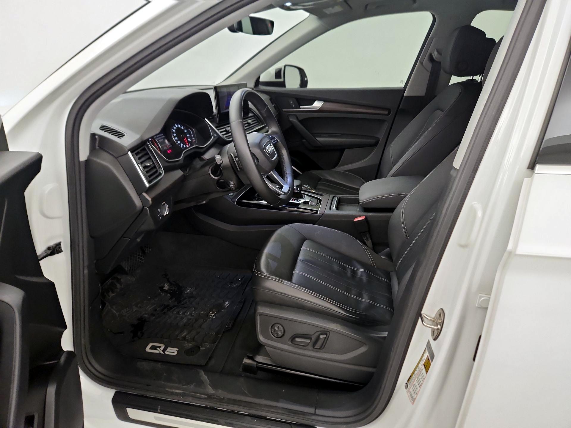 Thumbnail: 2021 Audi Q5 - 11