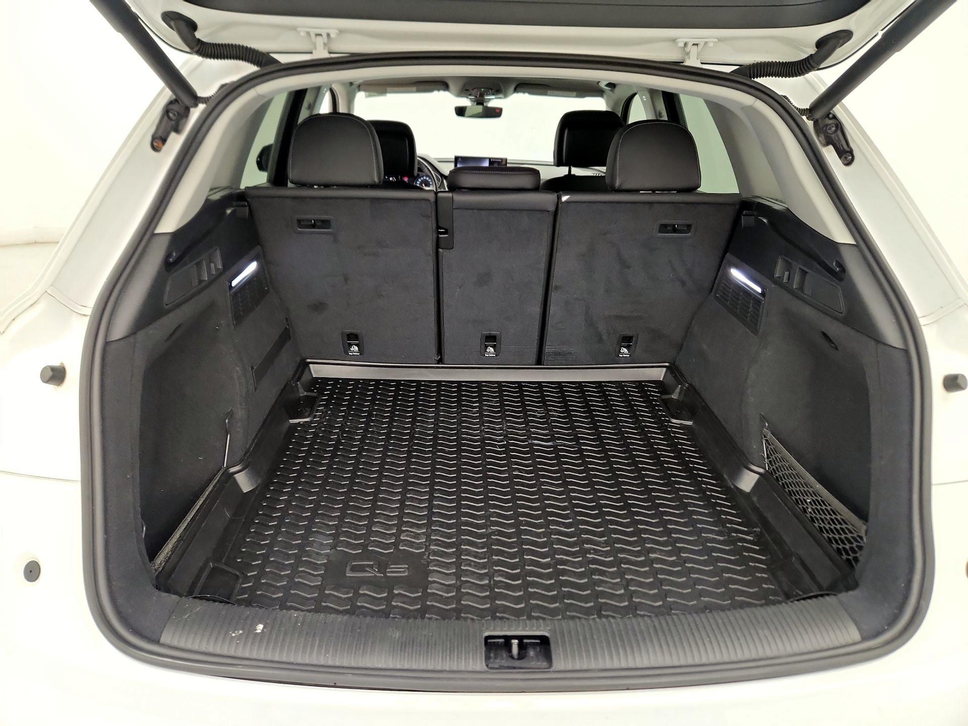 Thumbnail: 2021 Audi Q5 - 20