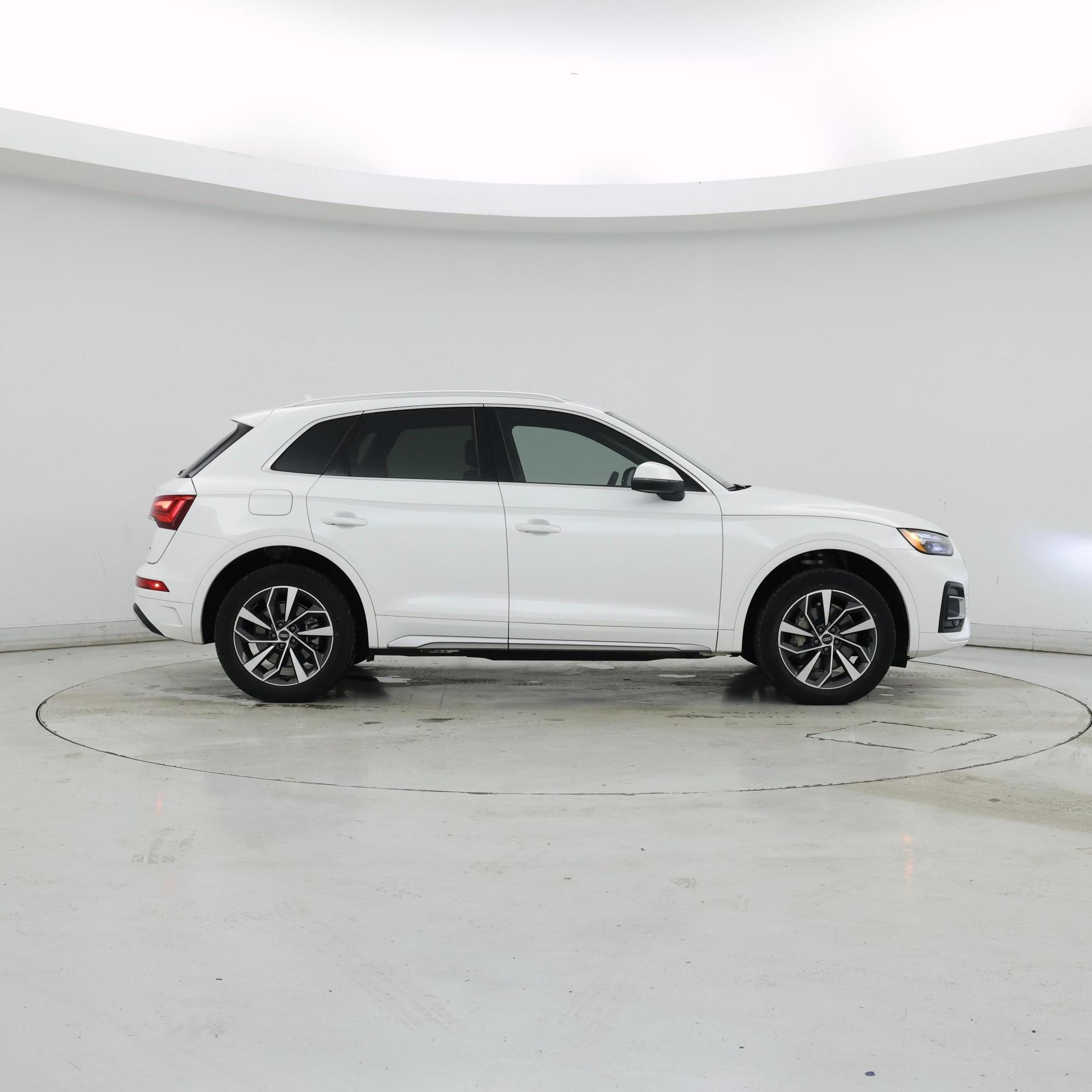 Thumbnail: 2021 Audi Q5 - 7