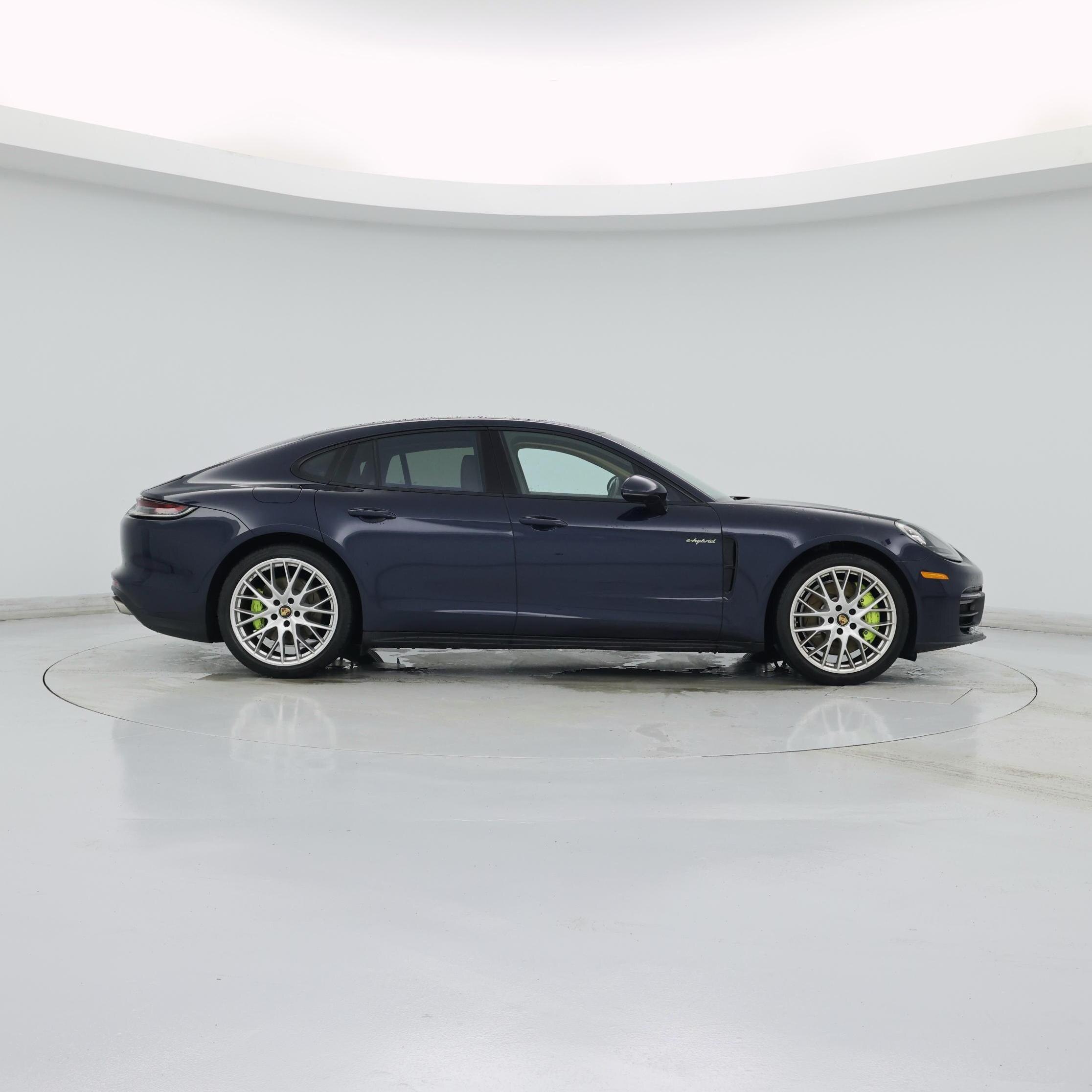 Thumbnail: 2021 Porsche Panamera - 7
