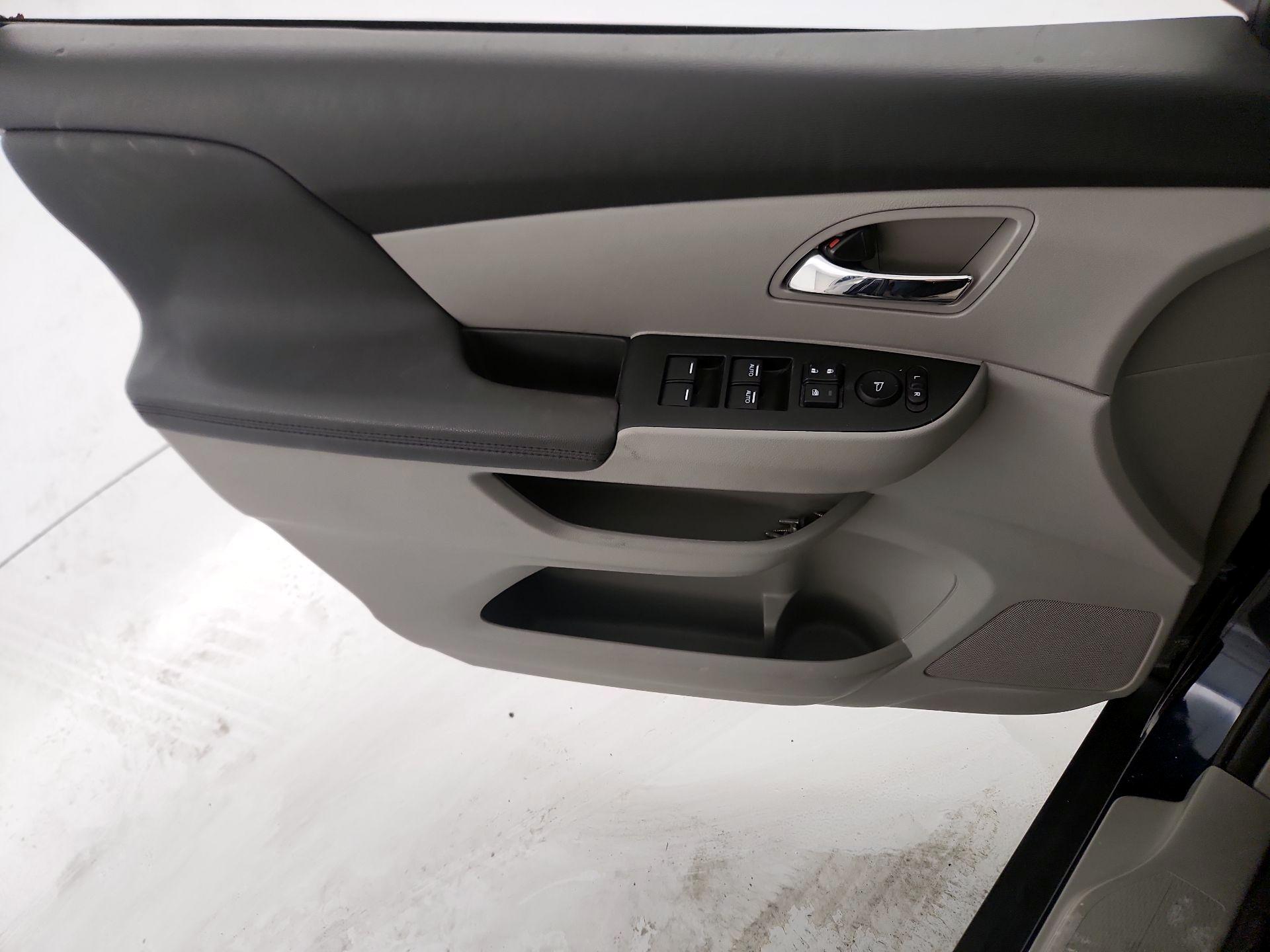 Thumbnail: 2014 Honda Odyssey - 12