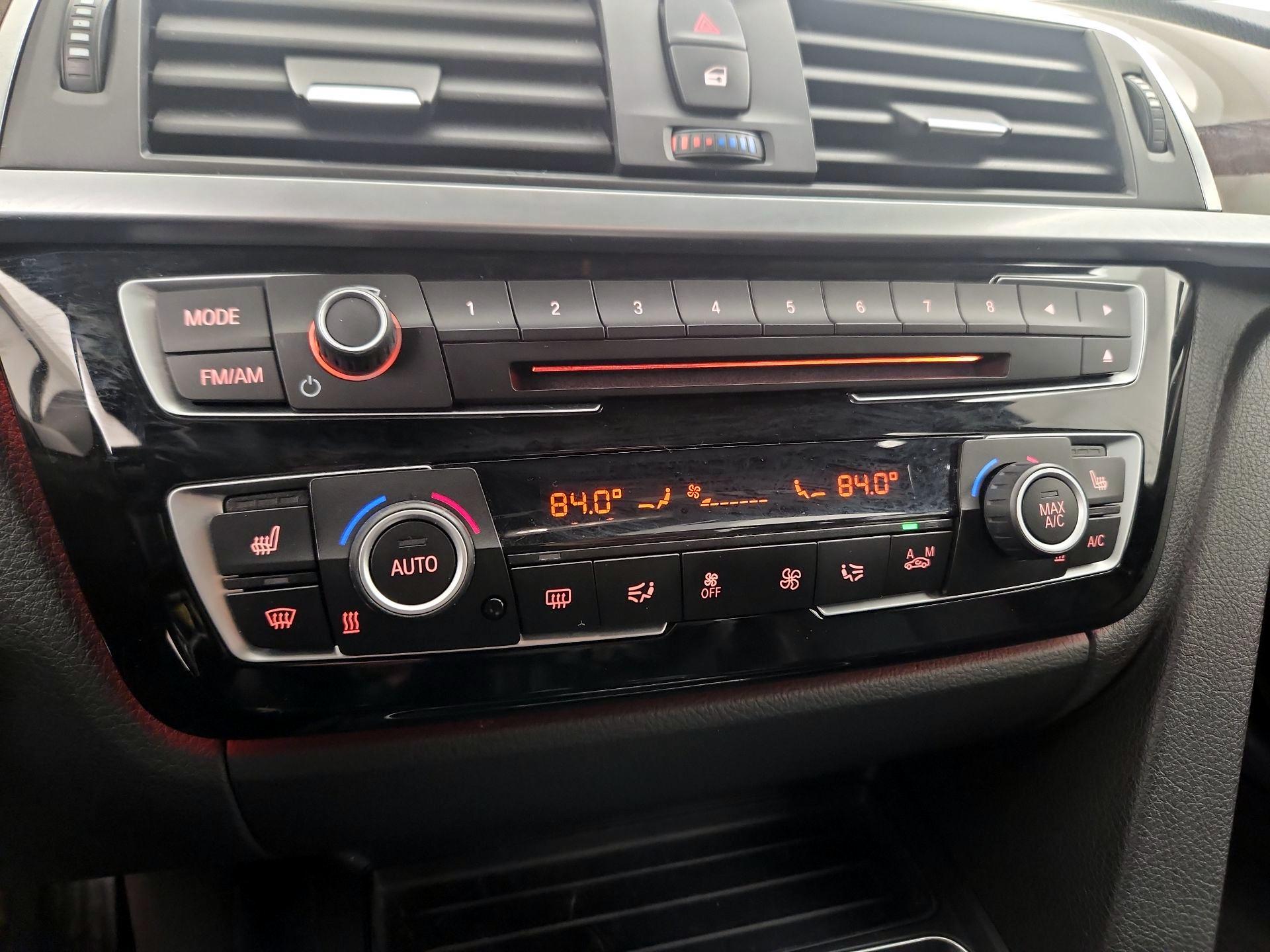 Thumbnail: 2016 BMW 3 Series - 16